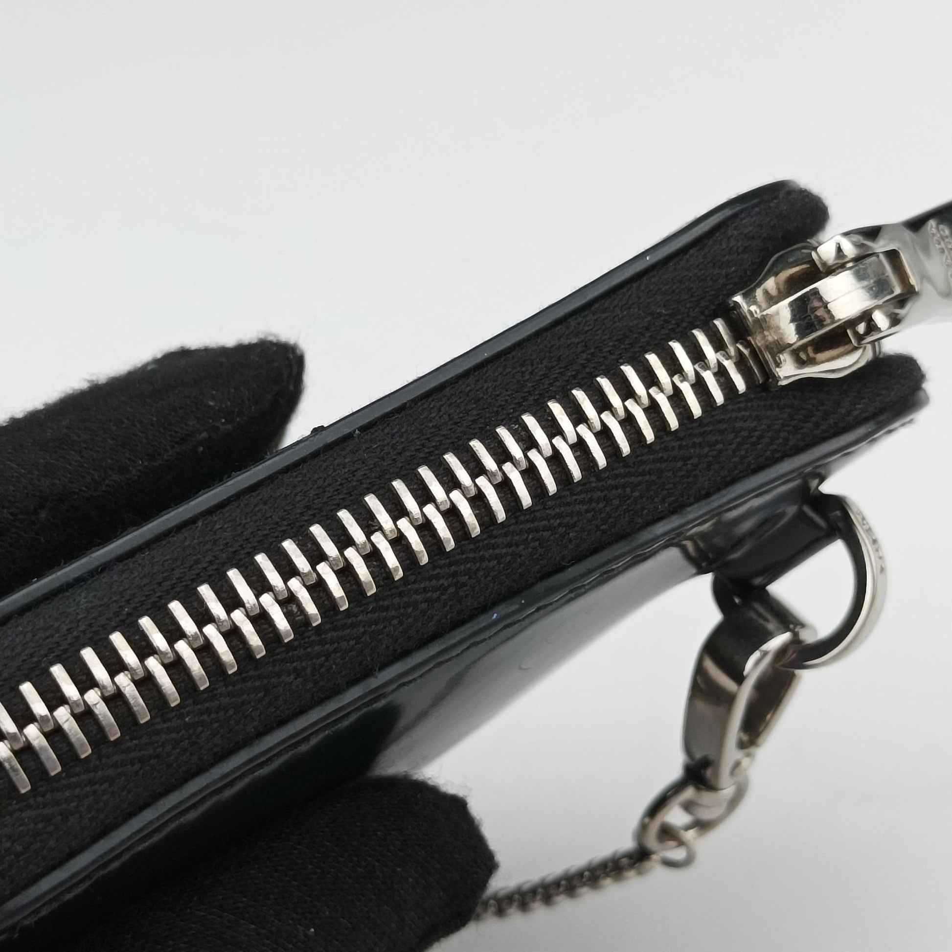 Triangle Chain Pouch Black Leather 230-Aトライアングル チェーン ポーチ ブラック レザー 230-A