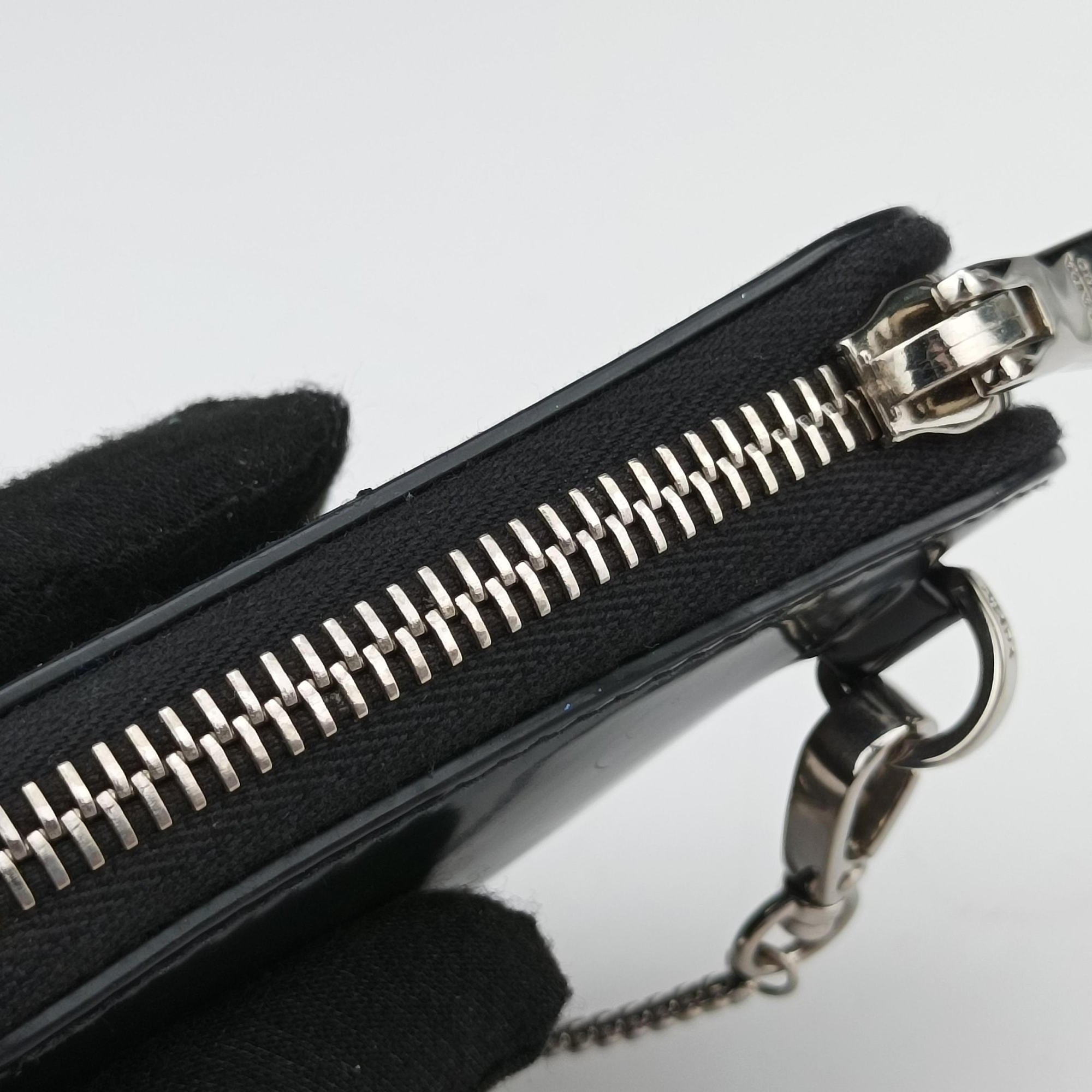 Triangle Chain Pouch Black Leather 230-Aトライアングル チェーン ポーチ ブラック レザー 230-A