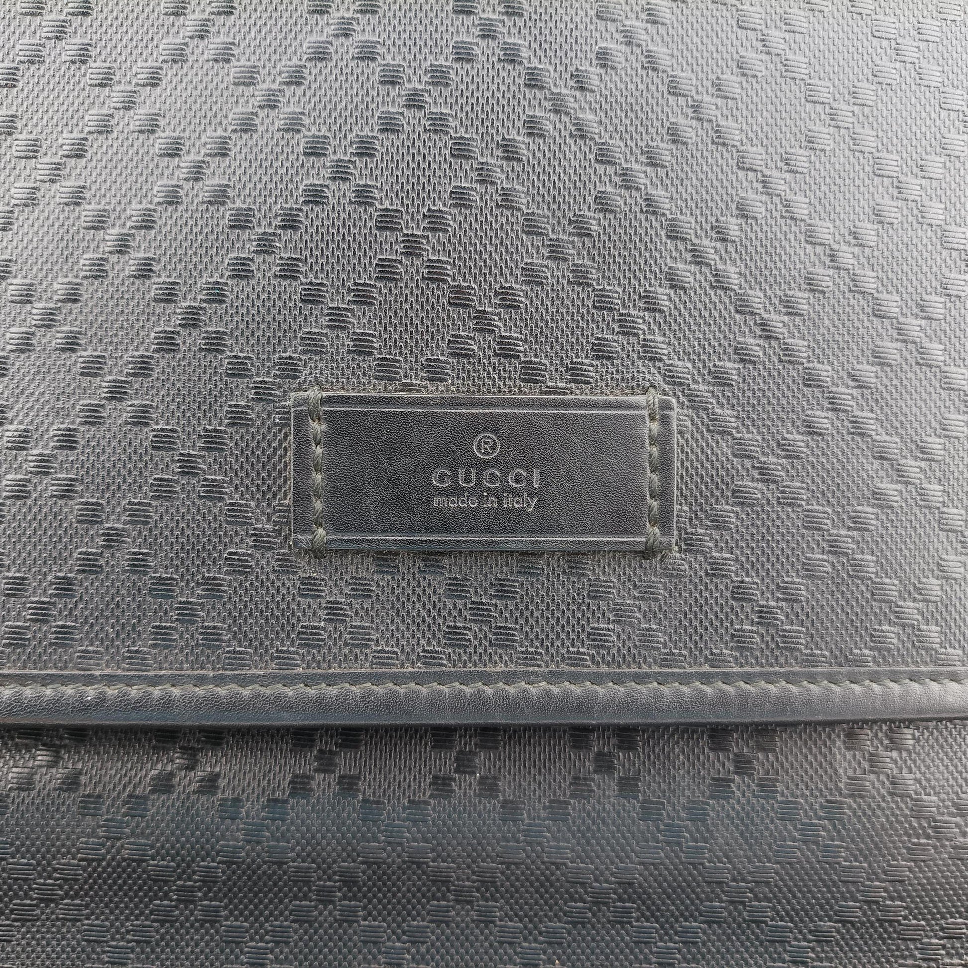 Guccissima Messenger Black Leather 223665 A011389922グッチッシマ メッセンジャー ブラック レザー 223665 A011389922