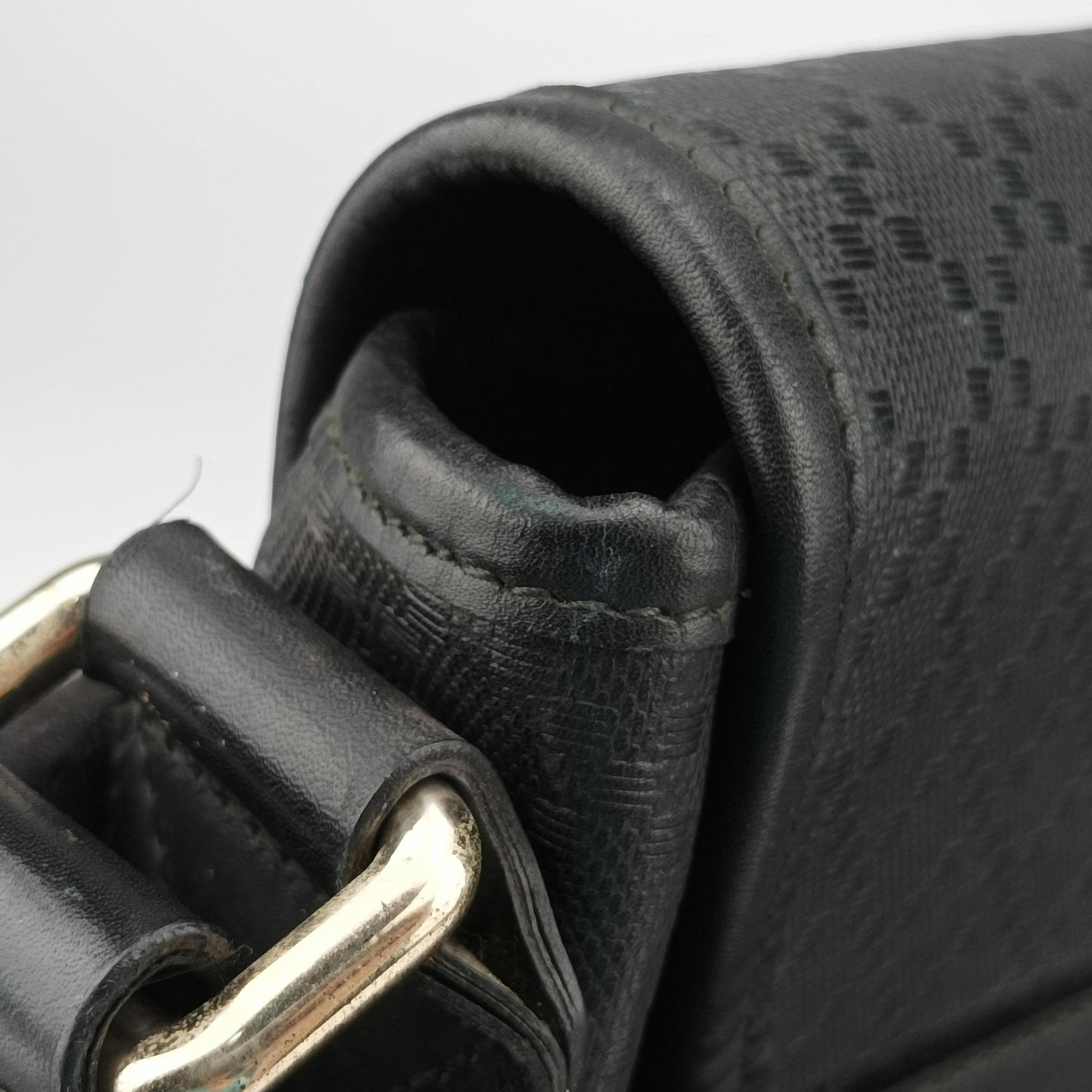Guccissima Messenger Black Leather 223665 A011389922グッチッシマ メッセンジャー ブラック レザー 223665 A011389922