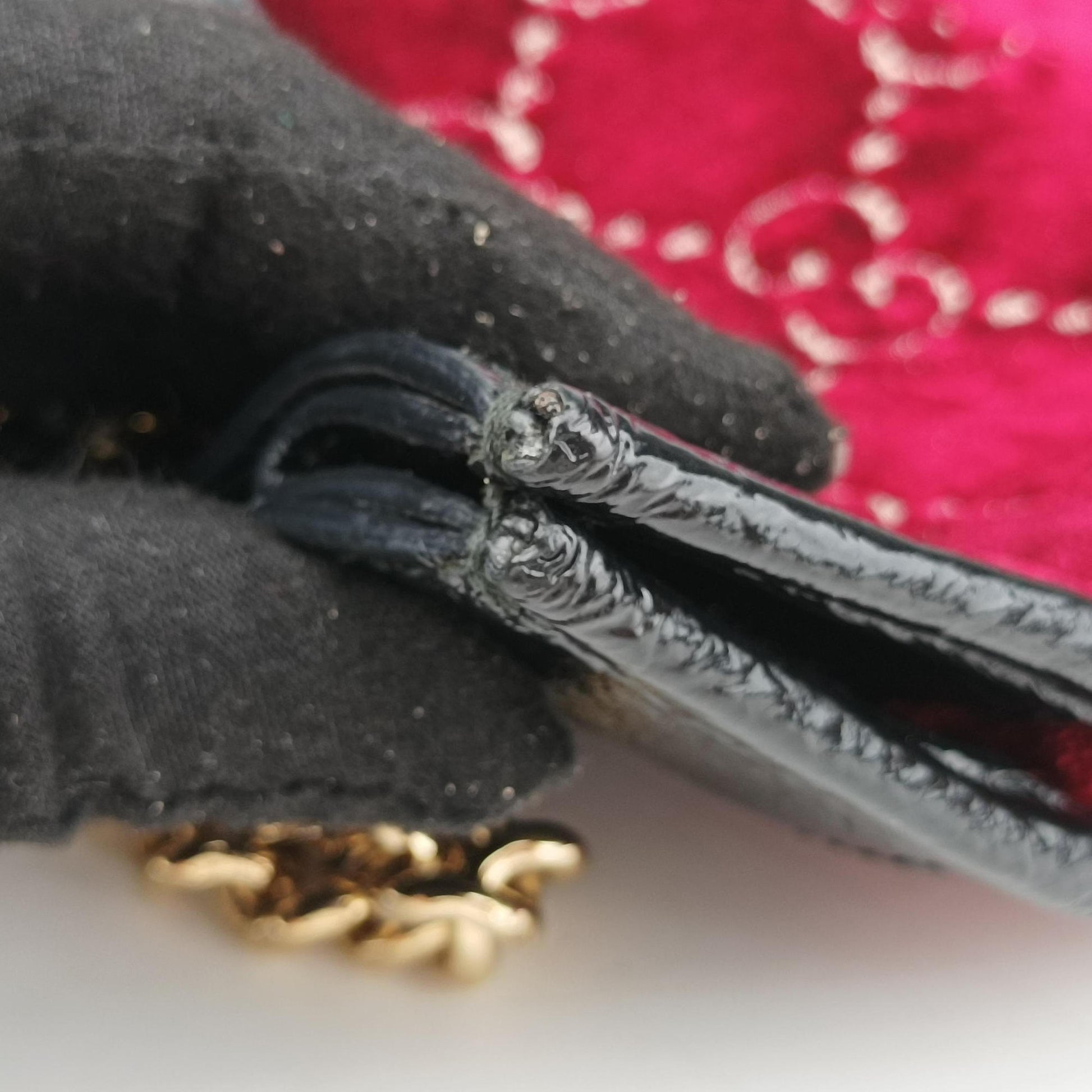 Rajah Red × Black velour × Leather 537219 C027641824ラジャ レッド × ブラック ベロア × レザー 537219 C027641824
