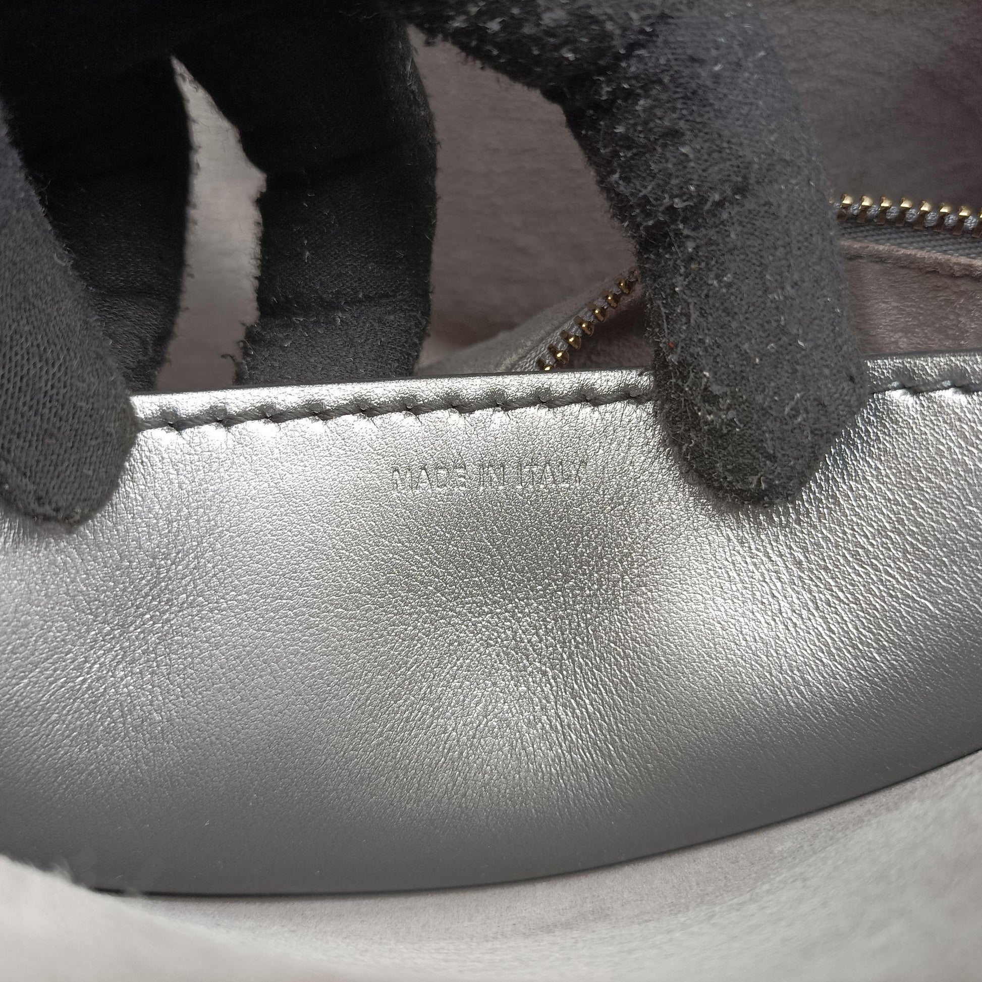 Diorevolution Silver Leather 19-MA-0147ディオール エボリューション フラップ シルバー レザー 19-MA-0147