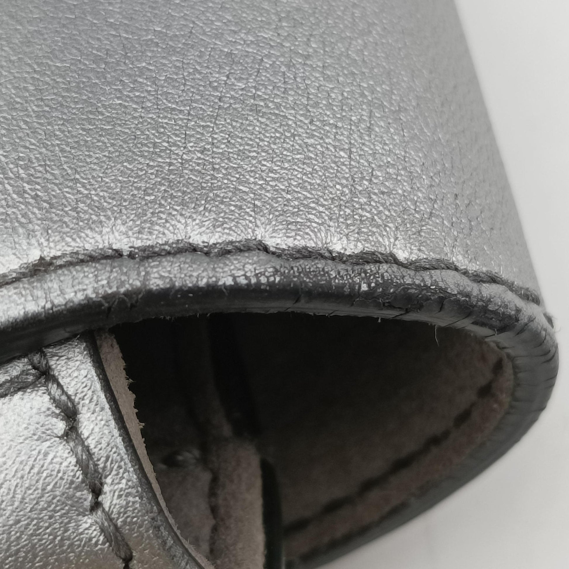 Diorevolution Silver Leather 19-MA-0147ディオール エボリューション フラップ シルバー レザー 19-MA-0147
