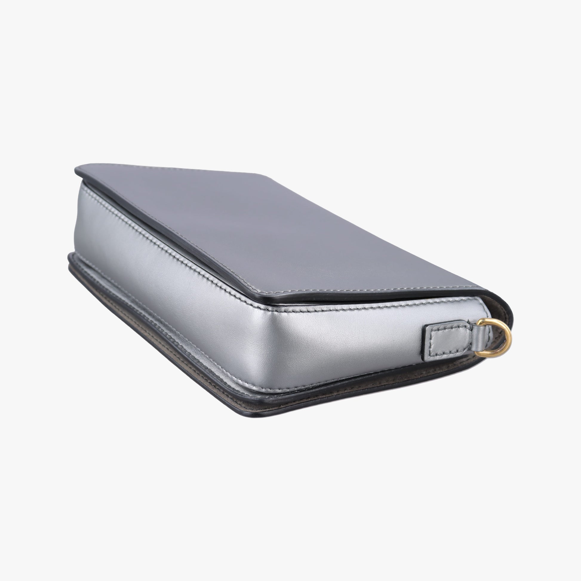 Diorevolution Silver Leather 19-MA-0147ディオール エボリューション フラップ シルバー レザー 19-MA-0147