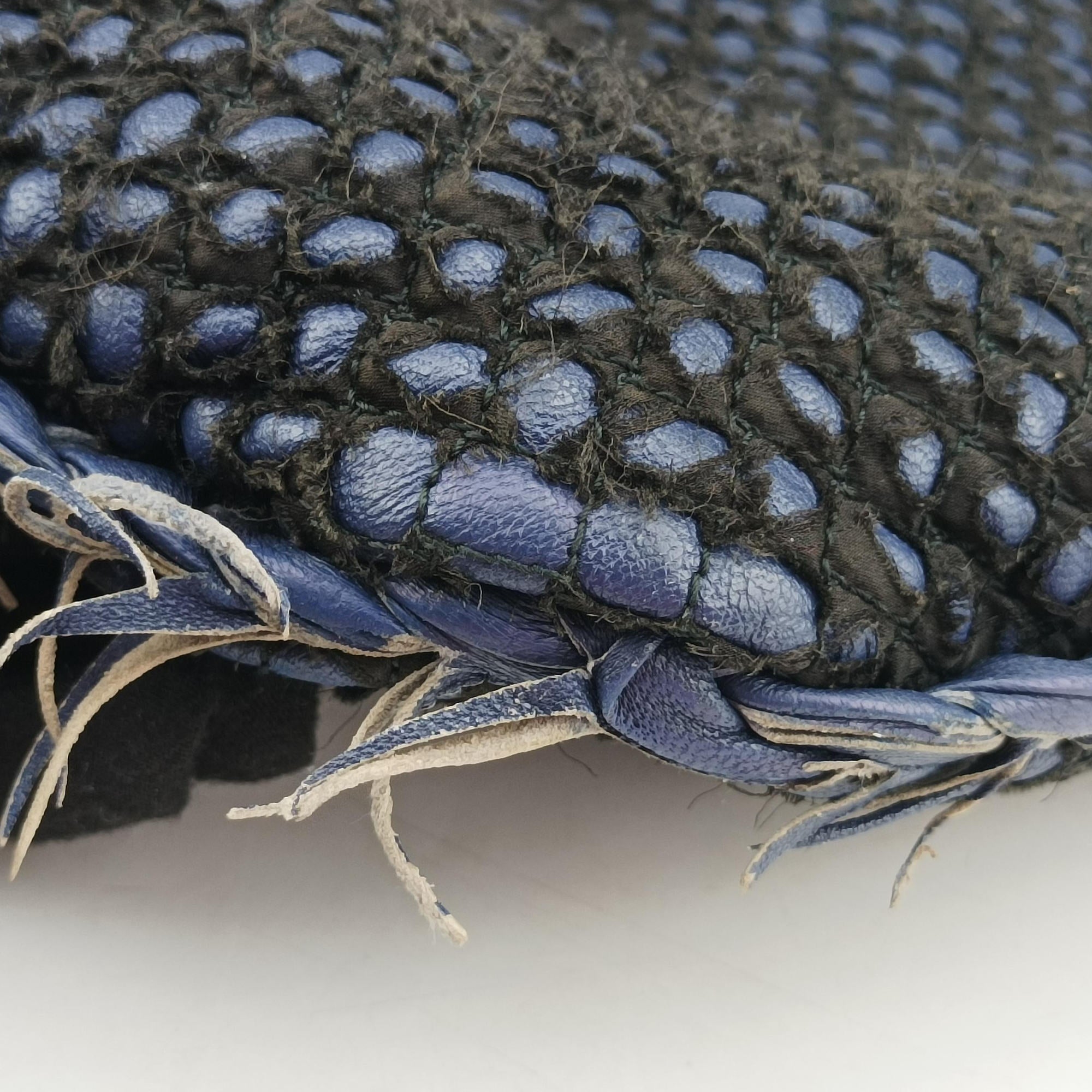 Intrecciato Navy lambskin B00604376Pイントレチャート ネイビー ラムスキン B00604376P