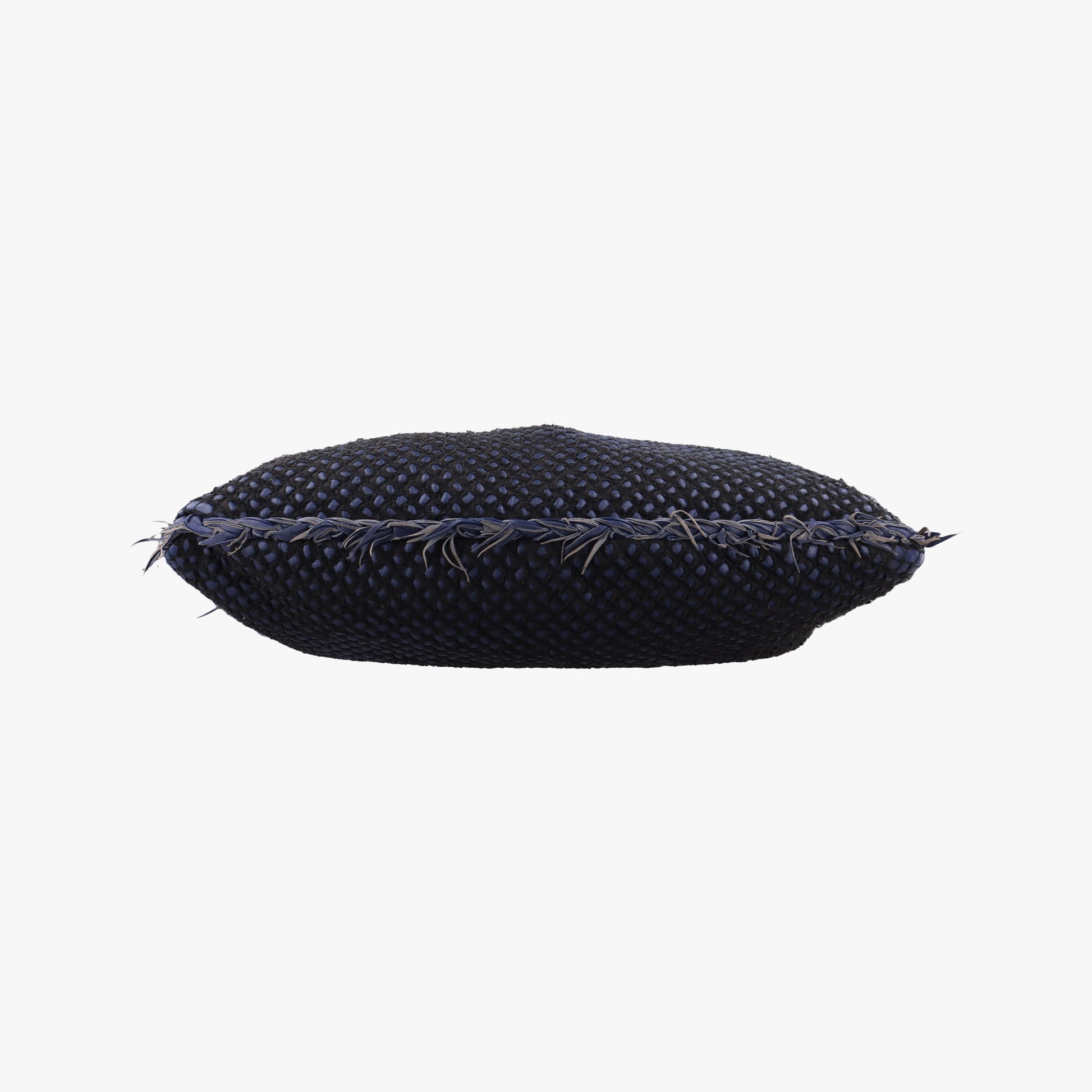 Intrecciato Navy lambskin B00604376Pイントレチャート ネイビー ラムスキン B00604376P