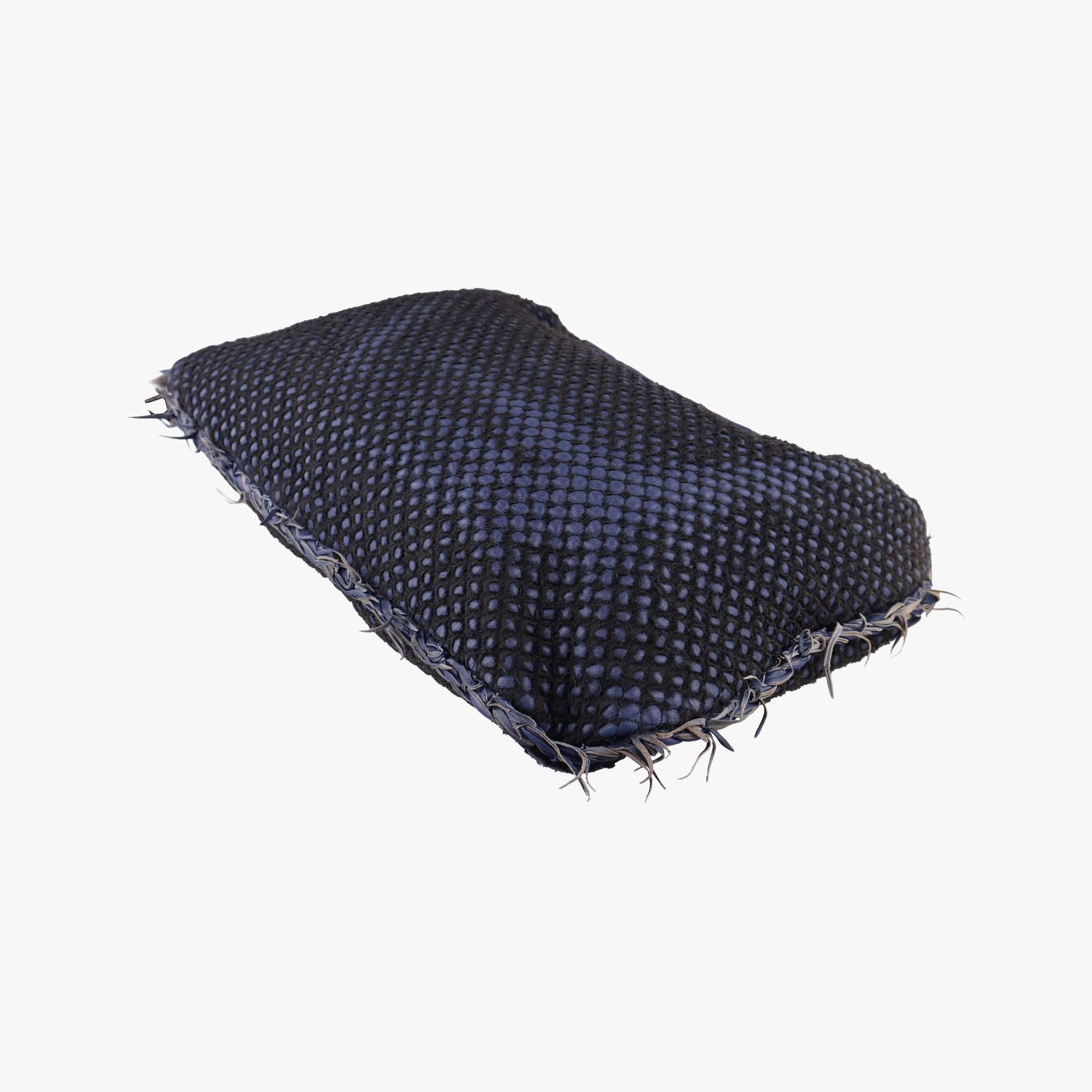 Intrecciato Navy lambskin B00604376Pイントレチャート ネイビー ラムスキン B00604376P