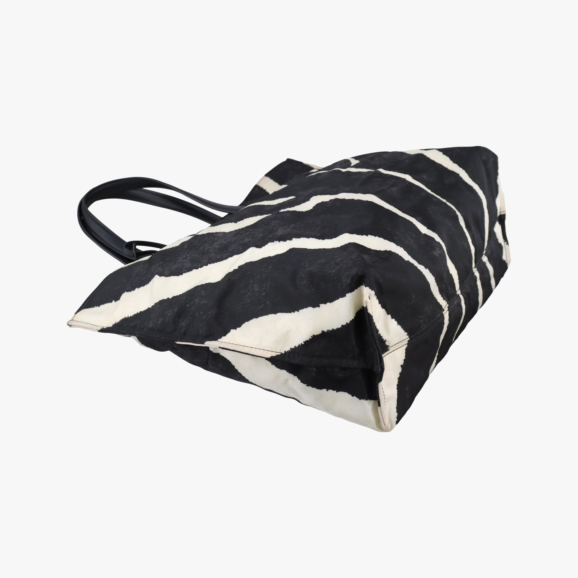Zebra Print tote White× Black Nylon x Leather 8BH260 8BH260-Q9A 148-2384ゼブラ柄 トート  ホワイトx ブラック ナイロン x レザー 8BH260 8BH260-Q9A 148-2384