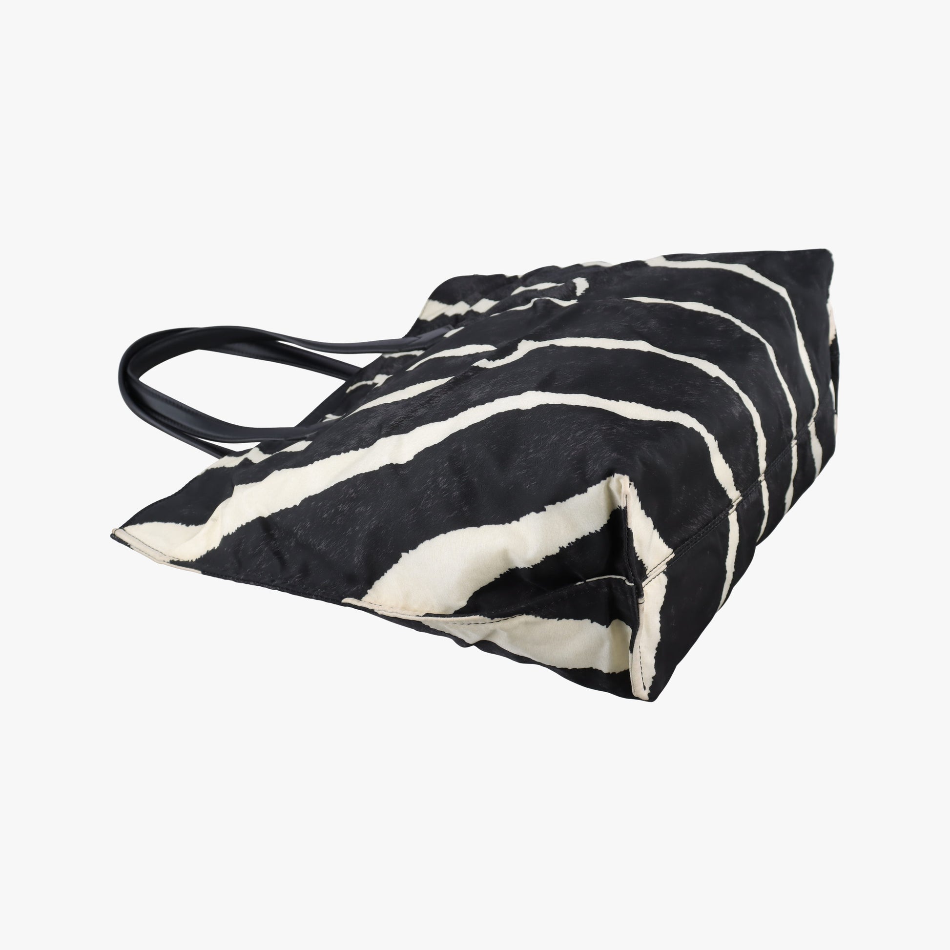 Zebra Print tote White× Black Nylon x Leather 8BH260 8BH260-Q9A 148-2384ゼブラ柄 トート  ホワイトx ブラック ナイロン x レザー 8BH260 8BH260-Q9A 148-2384