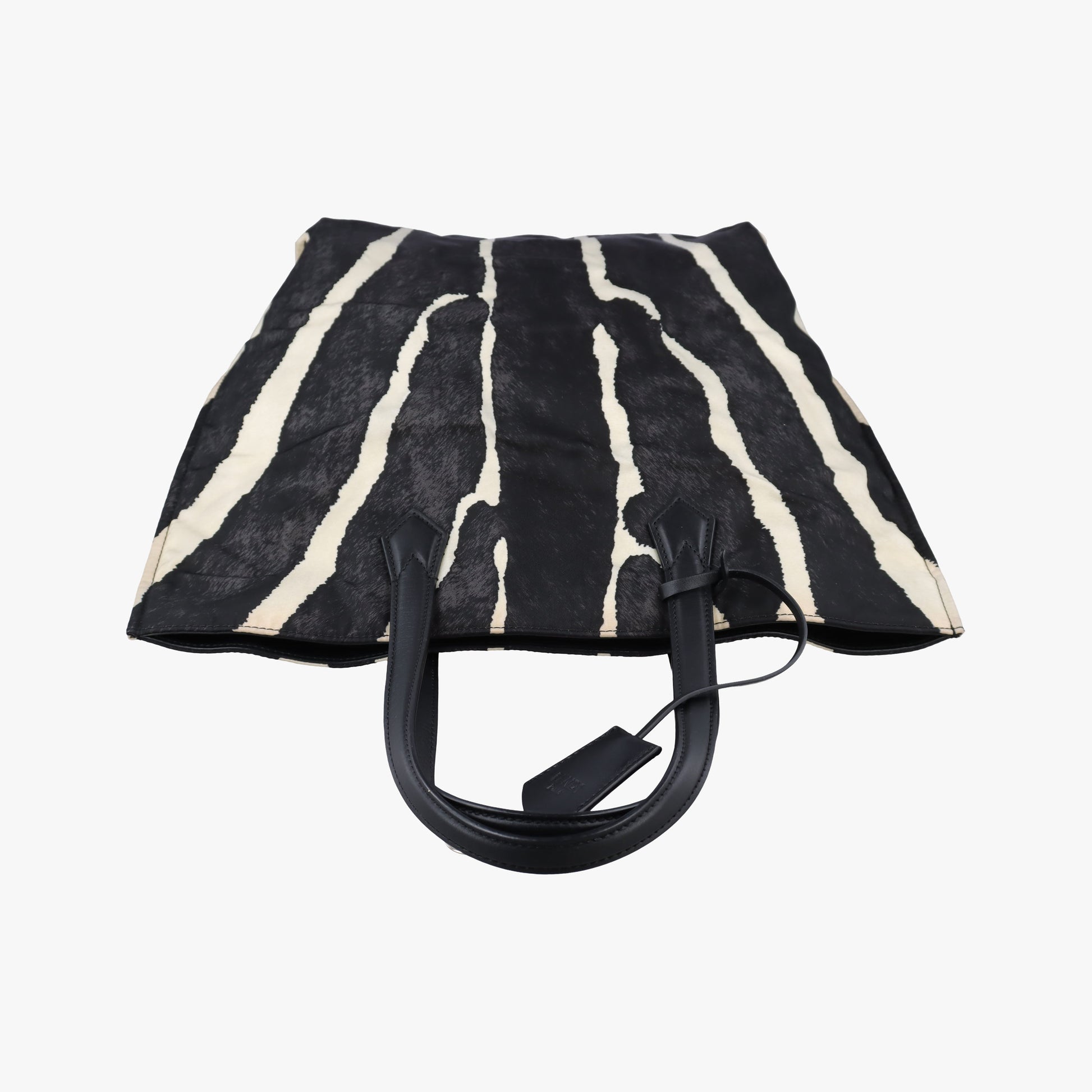 Zebra Print tote White× Black Nylon x Leather 8BH260 8BH260-Q9A 148-2384ゼブラ柄 トート  ホワイトx ブラック ナイロン x レザー 8BH260 8BH260-Q9A 148-2384