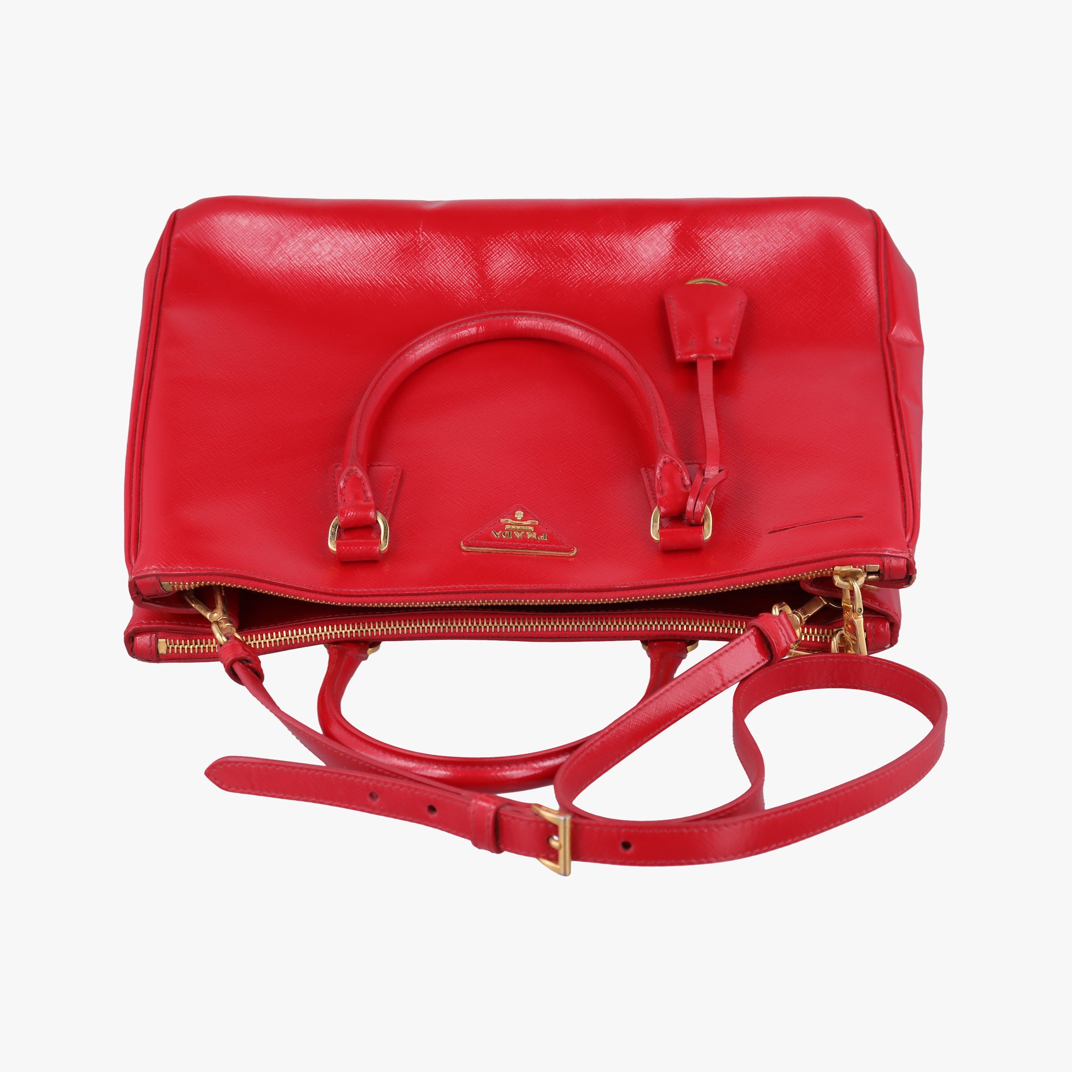 Galleria Red SAFFIANO Patent BN1801 110ガレリア レッド サフィアーノ パテント BN1801 110