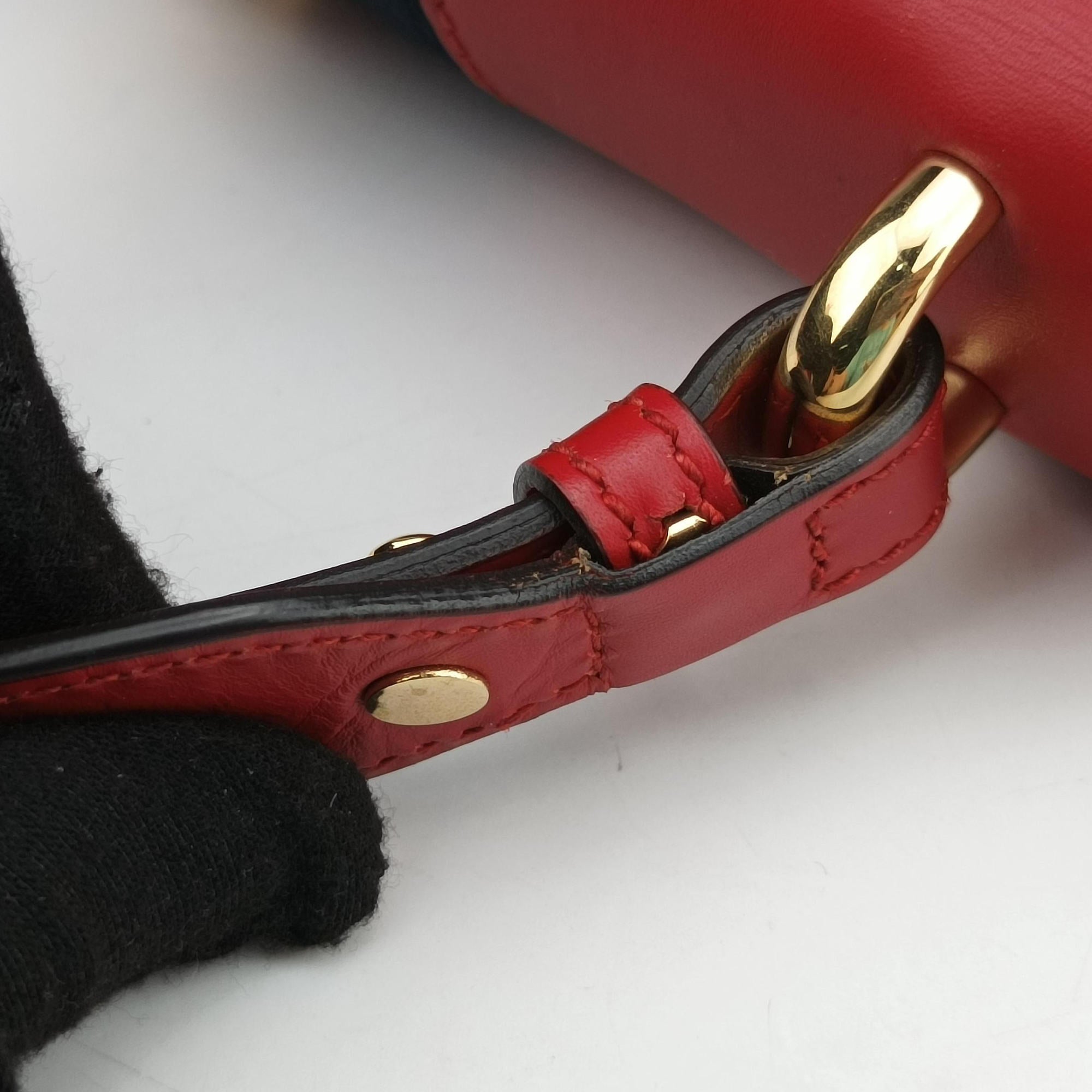 Sylvie Red×navy Leather 421882 D022289772シルヴィ レッド×ネイビー レザー 421882 D022289772