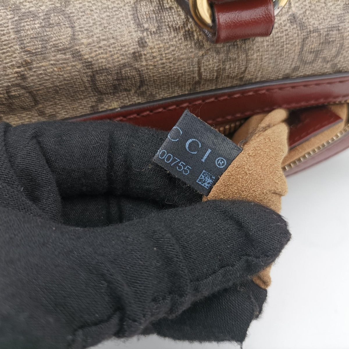 Pre-owned Gucci GG SUPREME beige×brown PVC coated canvas×Leather 409529 handbag | stylenewstar