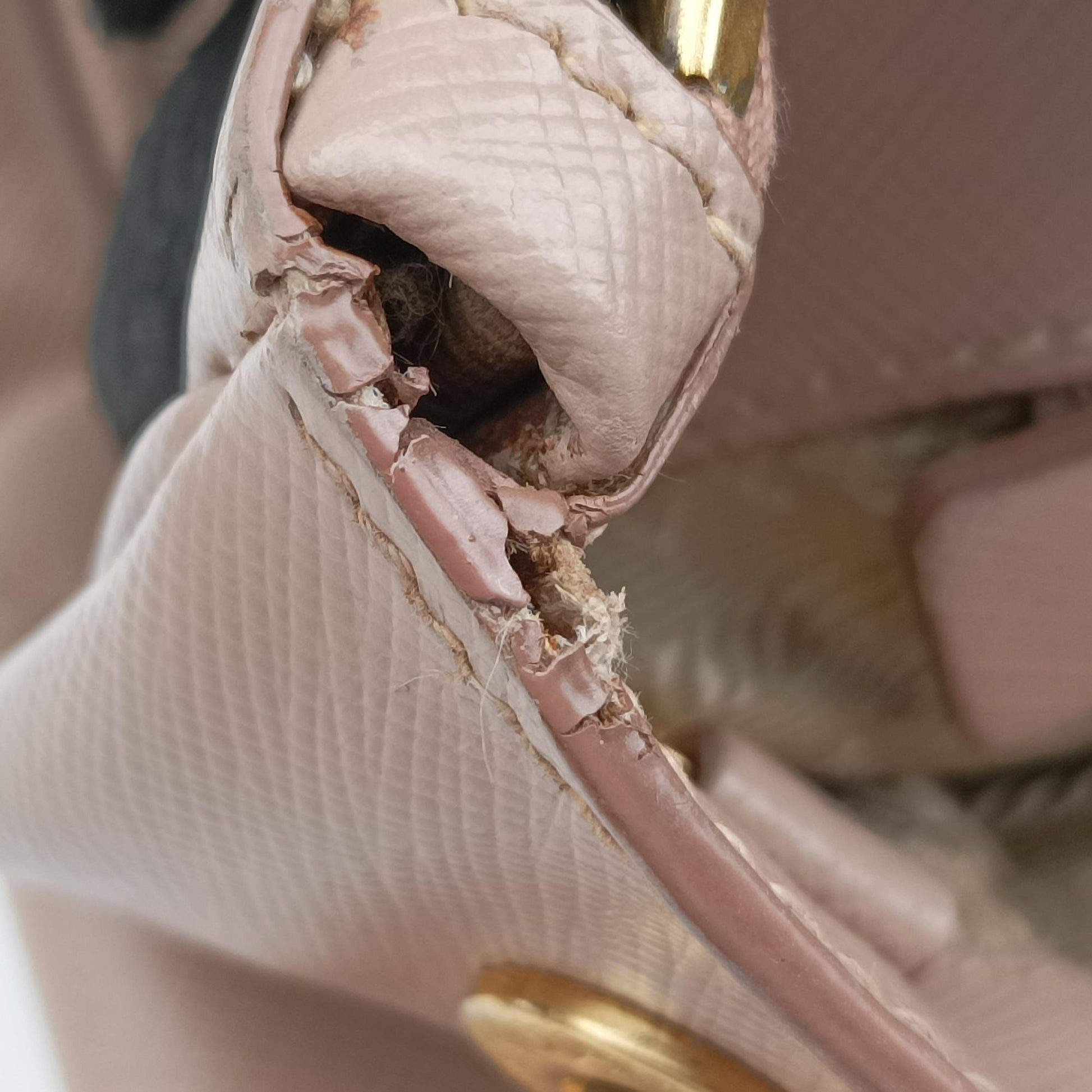 Galleria Pink SAFFIANO Leather BN2274 25ガレリア ピンク サフィアーノレザー BN2274 25