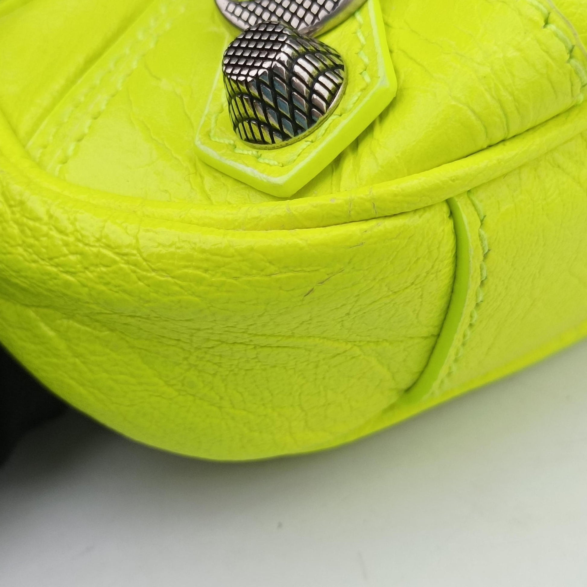Le Cagole YellowGreen lambskin 695814.7206.R.493075ルカゴール イエローグリーン ラムスキン 695814.7206.R.493075