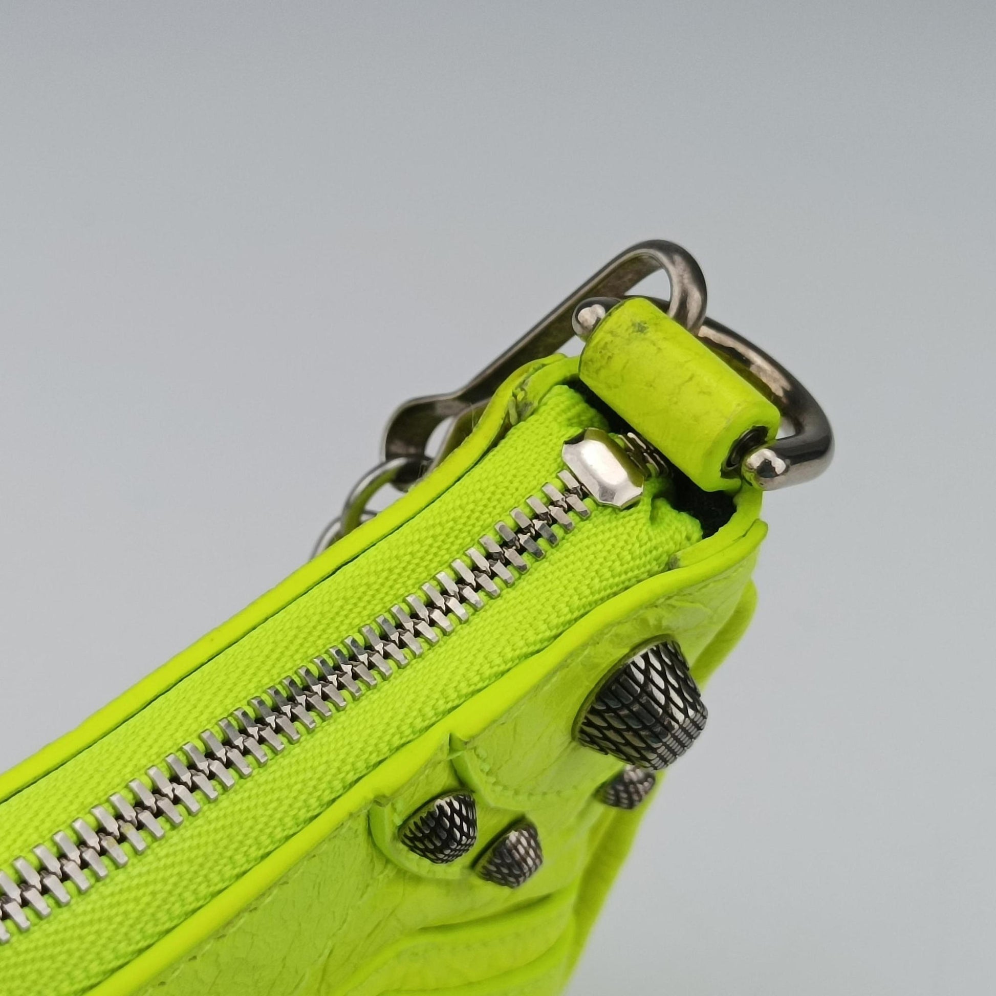Le Cagole YellowGreen lambskin 695814.7206.R.493075ルカゴール イエローグリーン ラムスキン 695814.7206.R.493075
