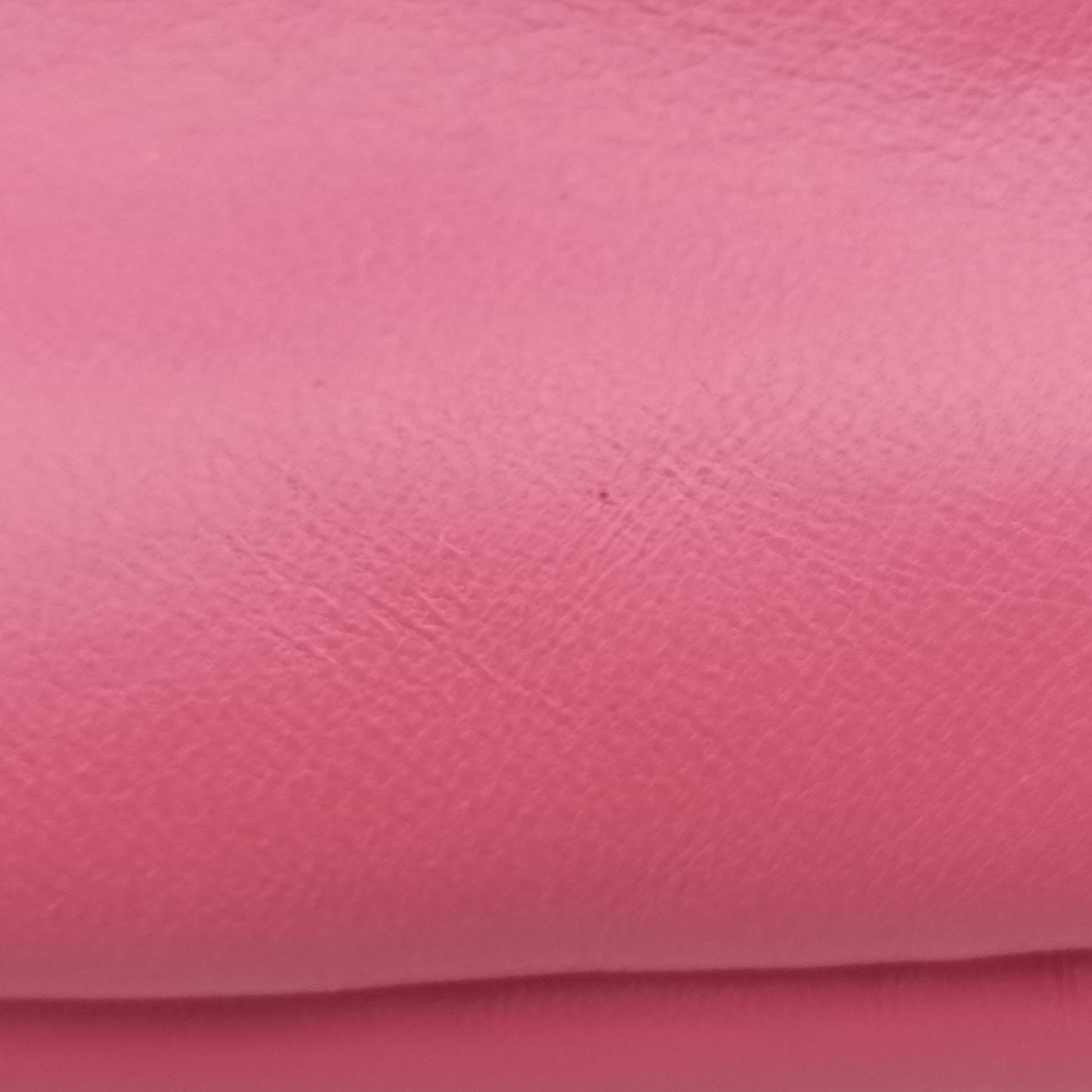 Triangle mini Pink Leather 1NR015 62トライアングル ミニ ピンク レザー 1NR015 62