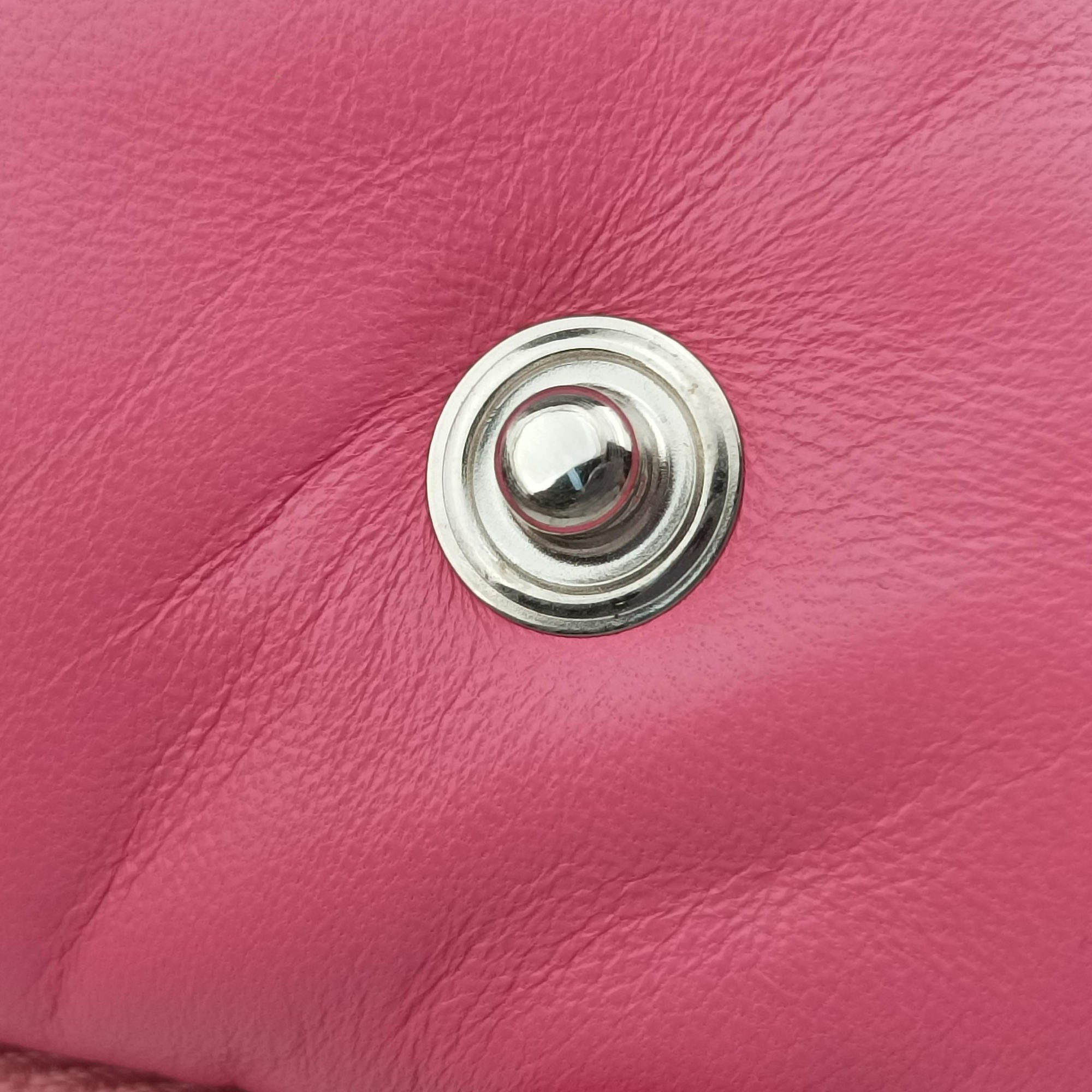 Triangle mini Pink Leather 1NR015 62トライアングル ミニ ピンク レザー 1NR015 62