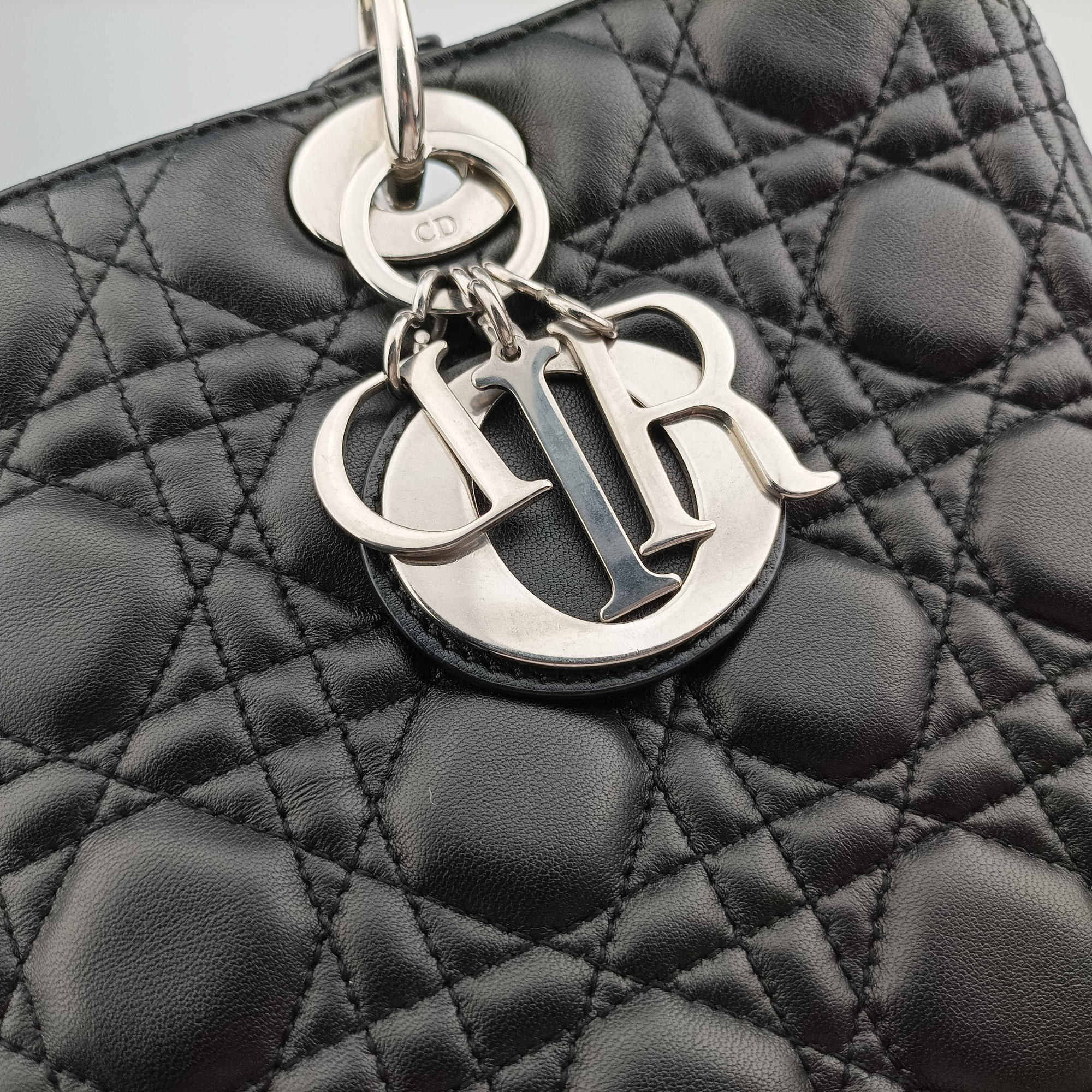 Lady Dior Black lambskin 26-MA-1111レディディオール ブラック ラムスキン 26-MA-1111