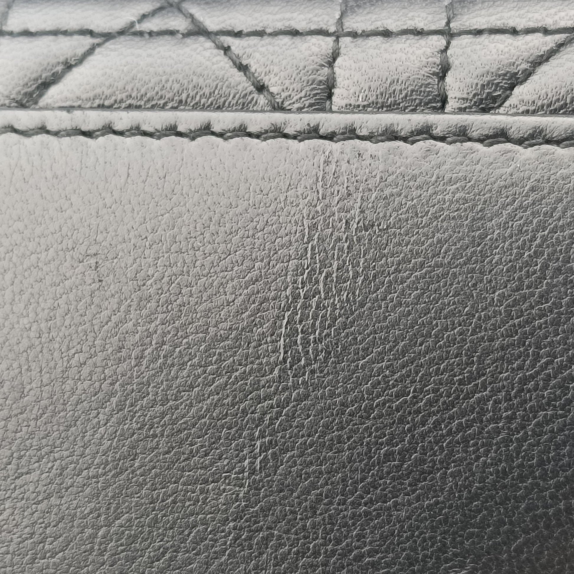 Lady Dior Black lambskin 26-MA-1111レディディオール ブラック ラムスキン 26-MA-1111