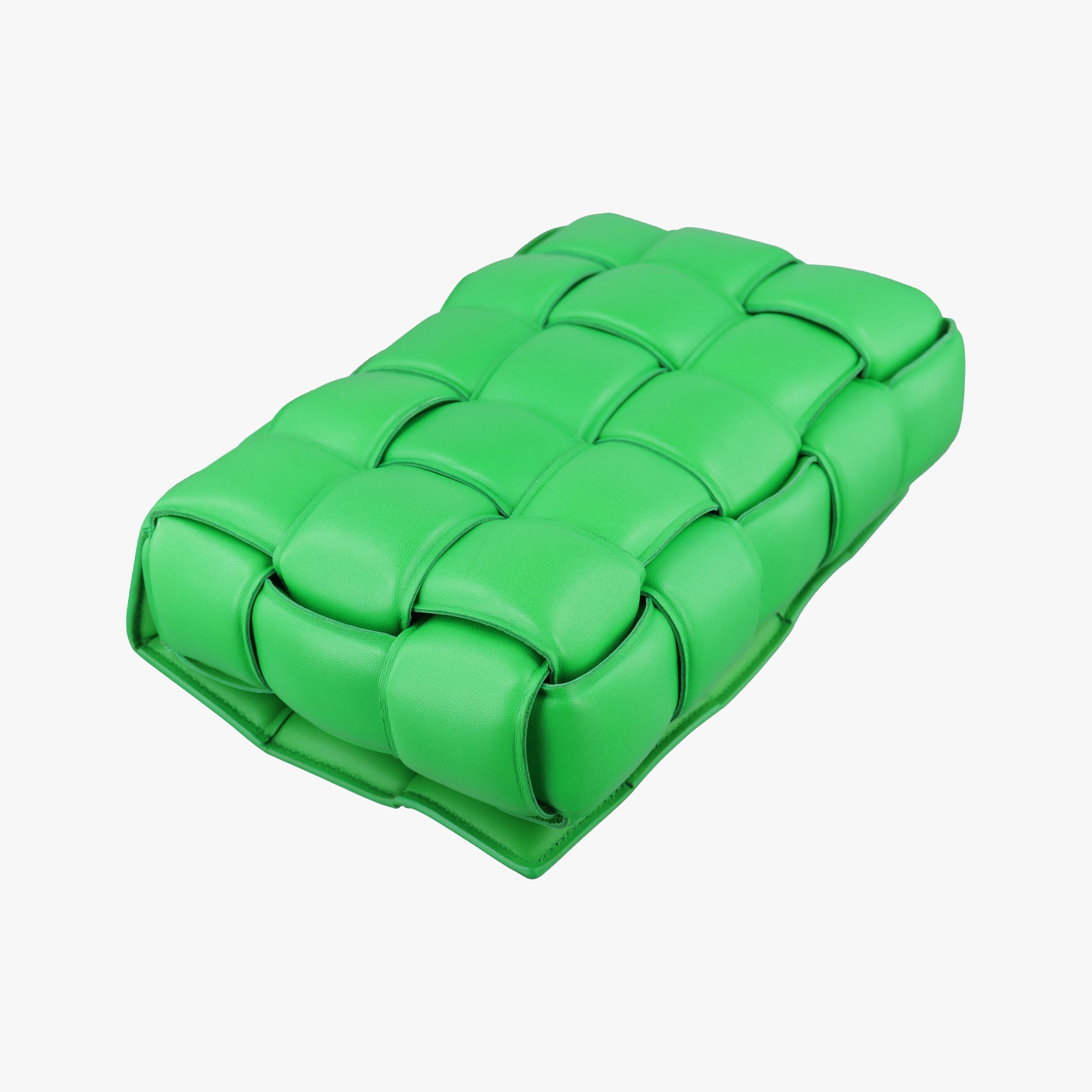 Padded Cassette Green lambskin B09349835Zパデッド カセット グリーン ラムスキン B09349835Z