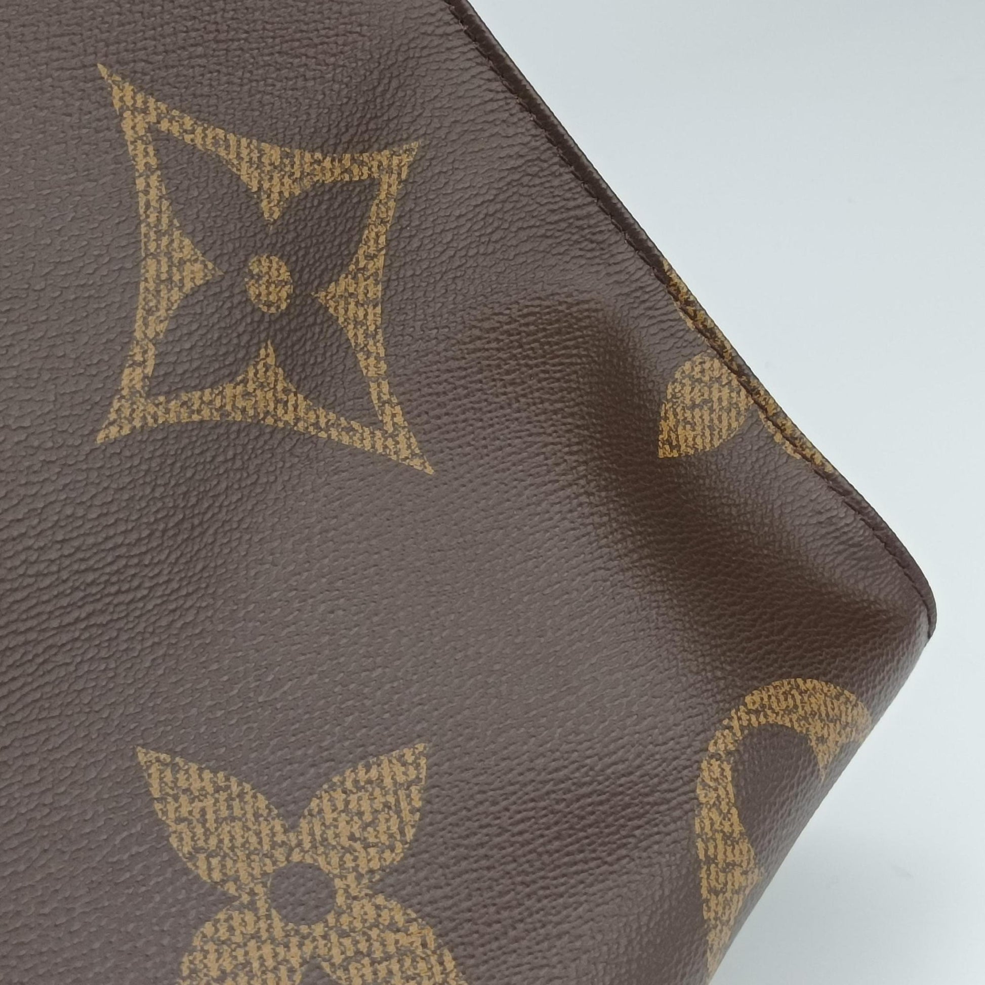 On the Go GM Brown Monogram Canvas M45320 NZ4149 IC ChipオンザゴーGM モノグラム/ブラウン モノグラム キャンバス M45320 NZ4149 ICチップ