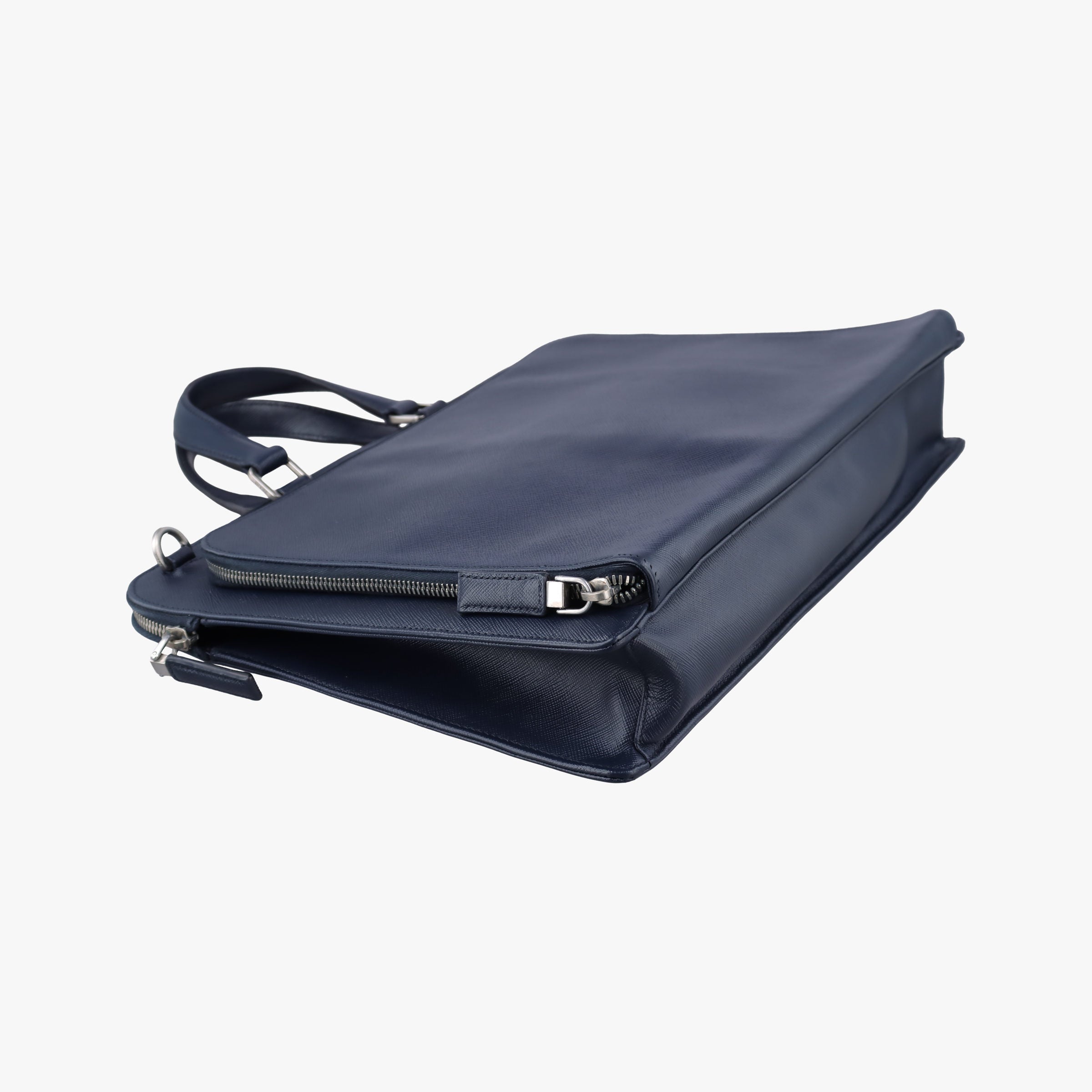 Triangle Logo Plate Navy Saffiano Leather 58/F 204三角 ロゴ プレート ネイビー サフィアーノレザー 58/F 204