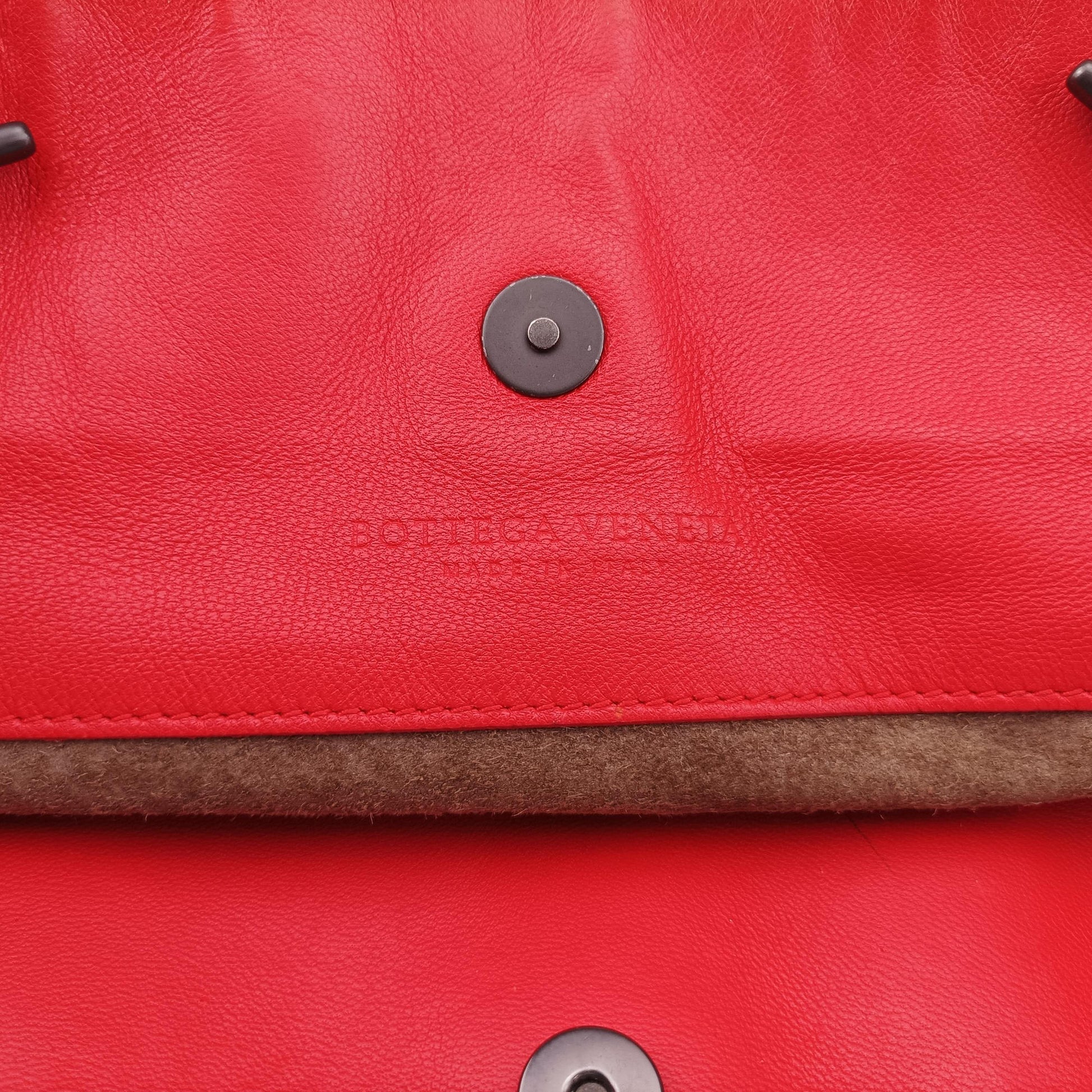 Intrecciato Red lambskin B04824135Qイントレチャート レッド ラムスキン B04824135Q