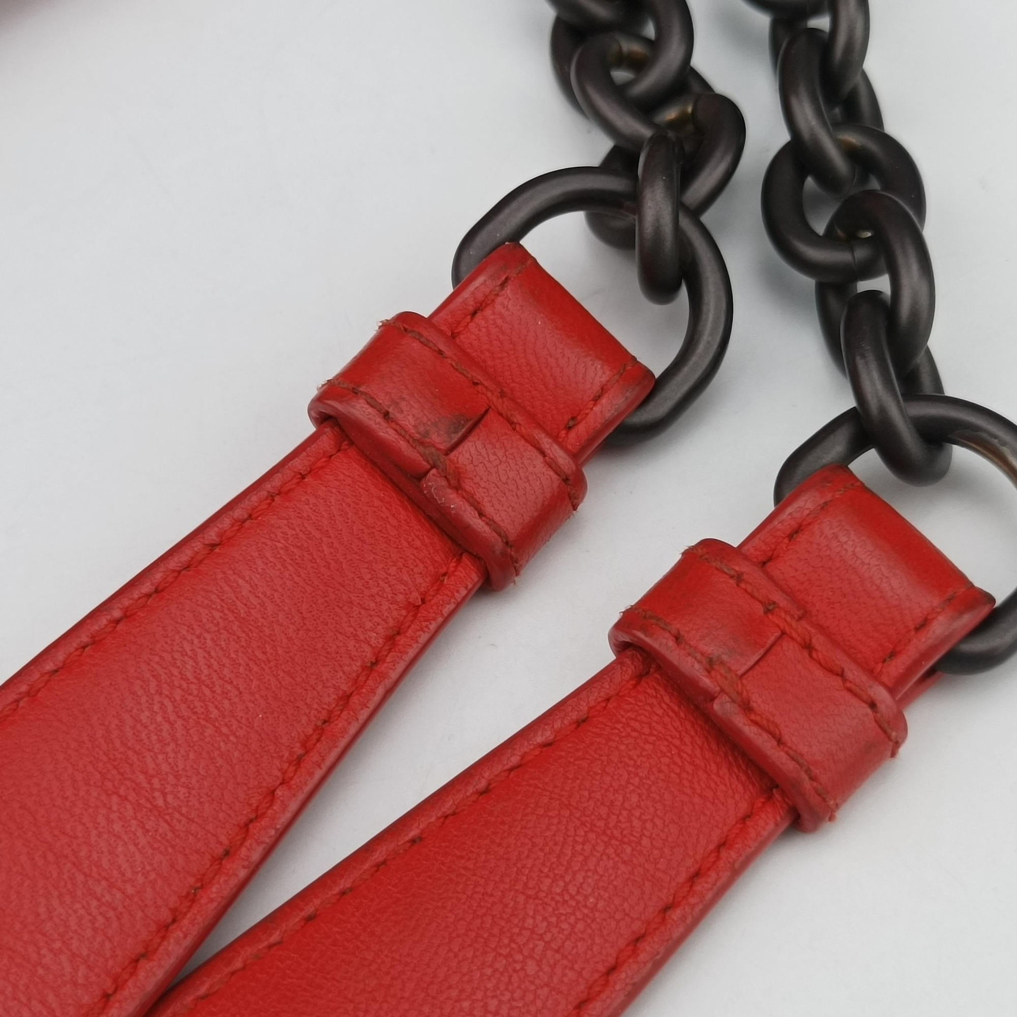 Intrecciato Red lambskin B04824135Qイントレチャート レッド ラムスキン B04824135Q