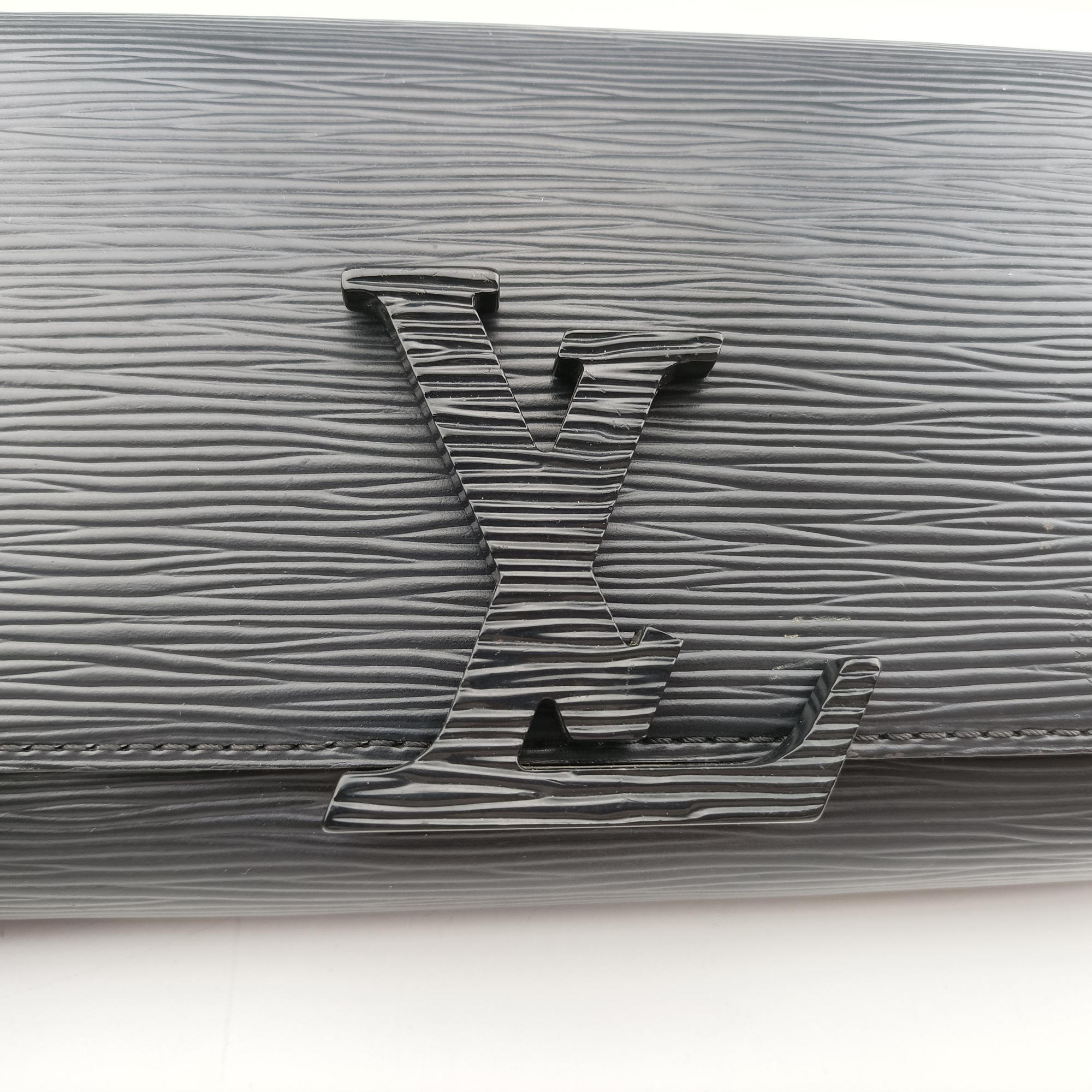 Pochette Louise PM Noir Epi M41275 SR4154ポシェットルイーズPM ノワール エピ M41275 SR4154