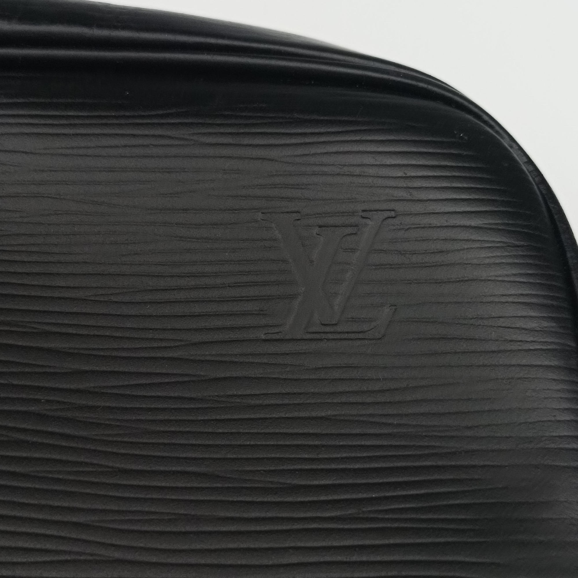 Porto Document Voyage Black Epi M59162 BA1111ポルトドキュメントボヤージュ ブラック エピ M59162 BA1111