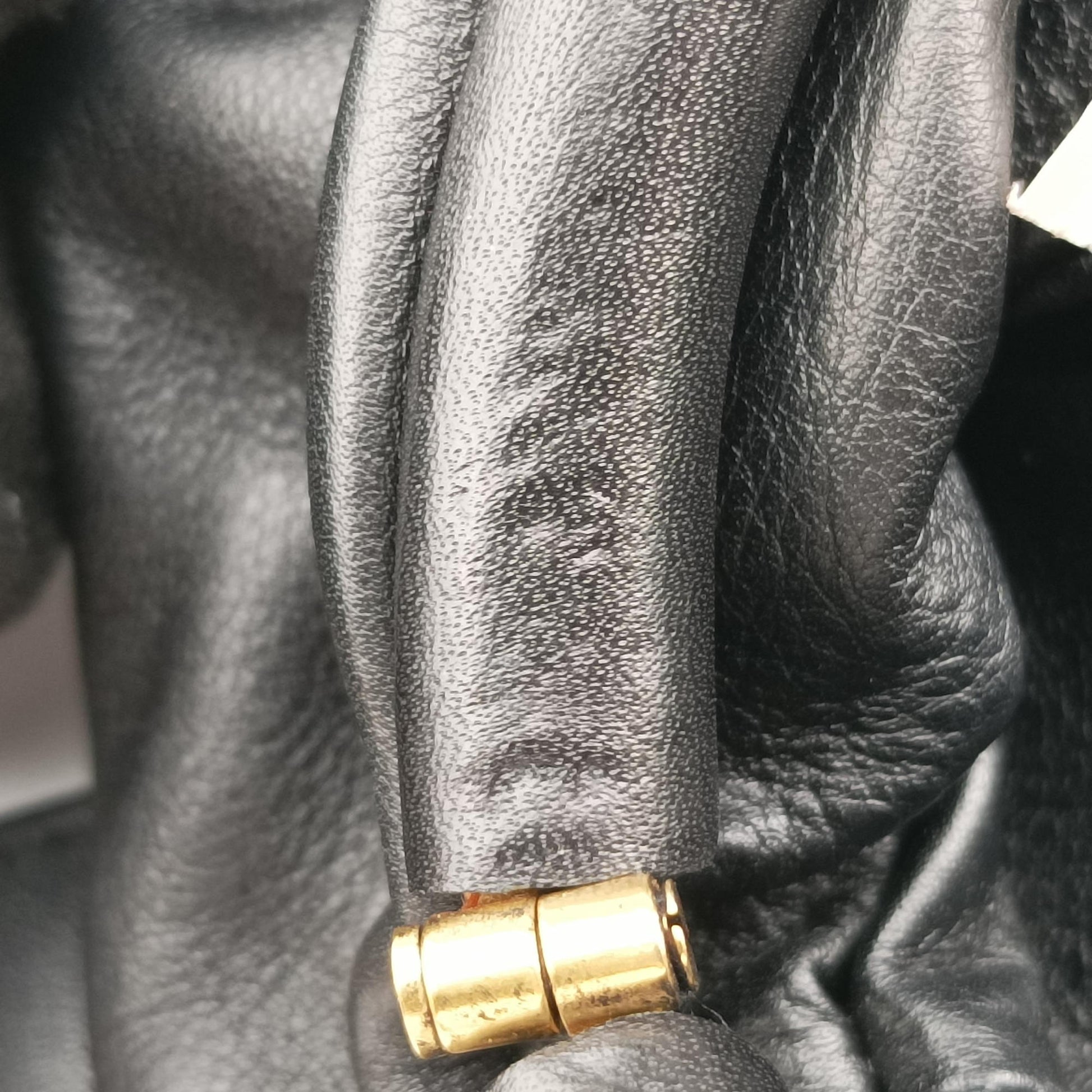 The Chain Pouch Black Lambskin P01497330Uザ チェーンポーチ ブラック ラムスキン P01497330U