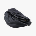 The Chain Pouch Black Lambskin P01497330Uザ チェーンポーチ ブラック ラムスキン P01497330U