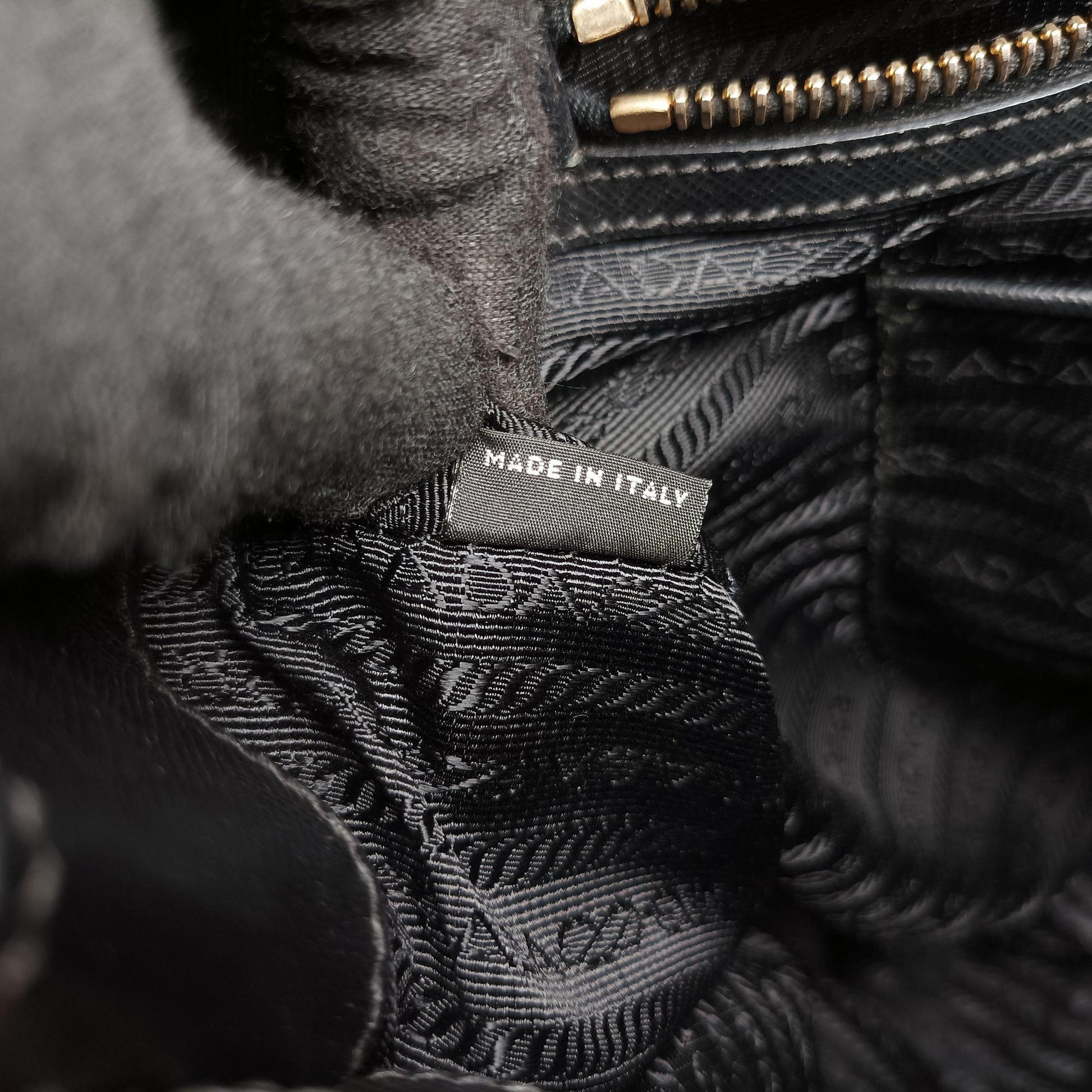 Galleria Black SAFFIANO　Leather BN1802 117ガレリア ブラック サフィアーノレザー BN1802 117