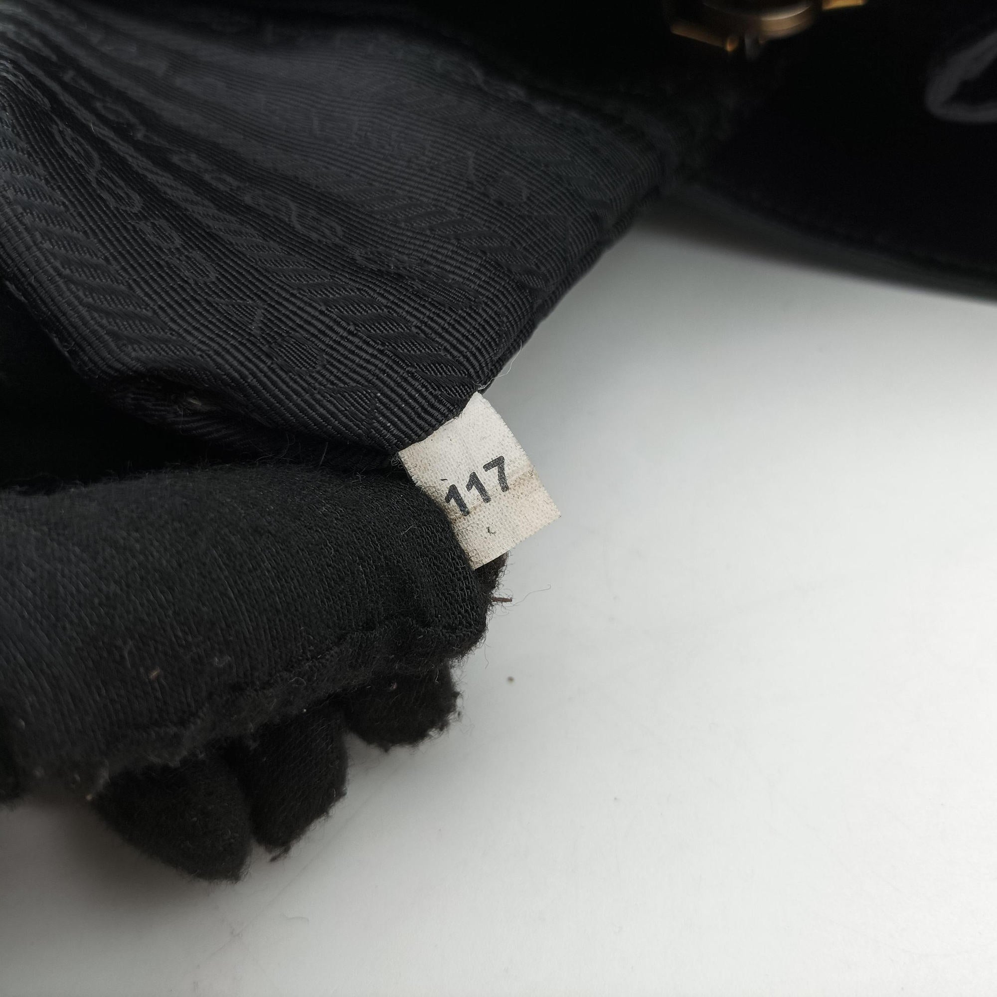 Galleria Black SAFFIANO　Leather BN1802 117ガレリア ブラック サフィアーノレザー BN1802 117