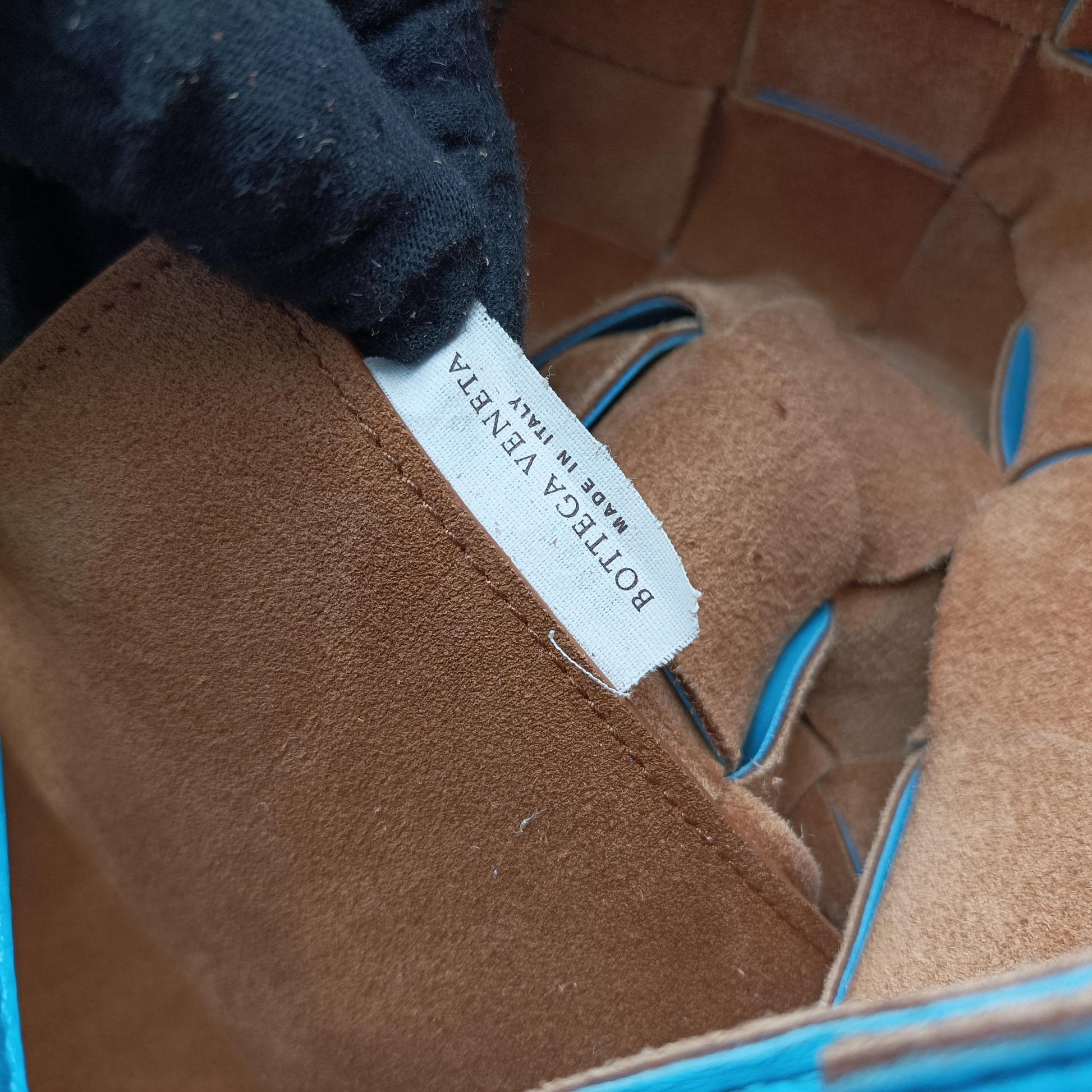 padded intrecciato Blue lambskin B08253066Hパデッド イントレチャート ブルー ラムスキン B08253066H