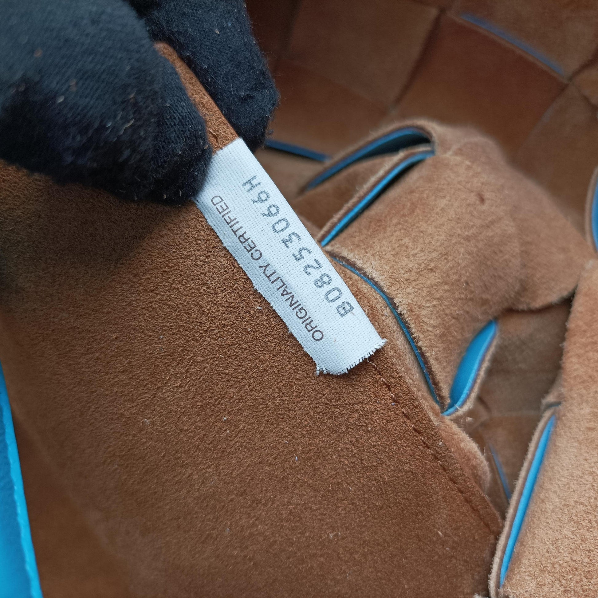 padded intrecciato Blue lambskin B08253066Hパデッド イントレチャート ブルー ラムスキン B08253066H