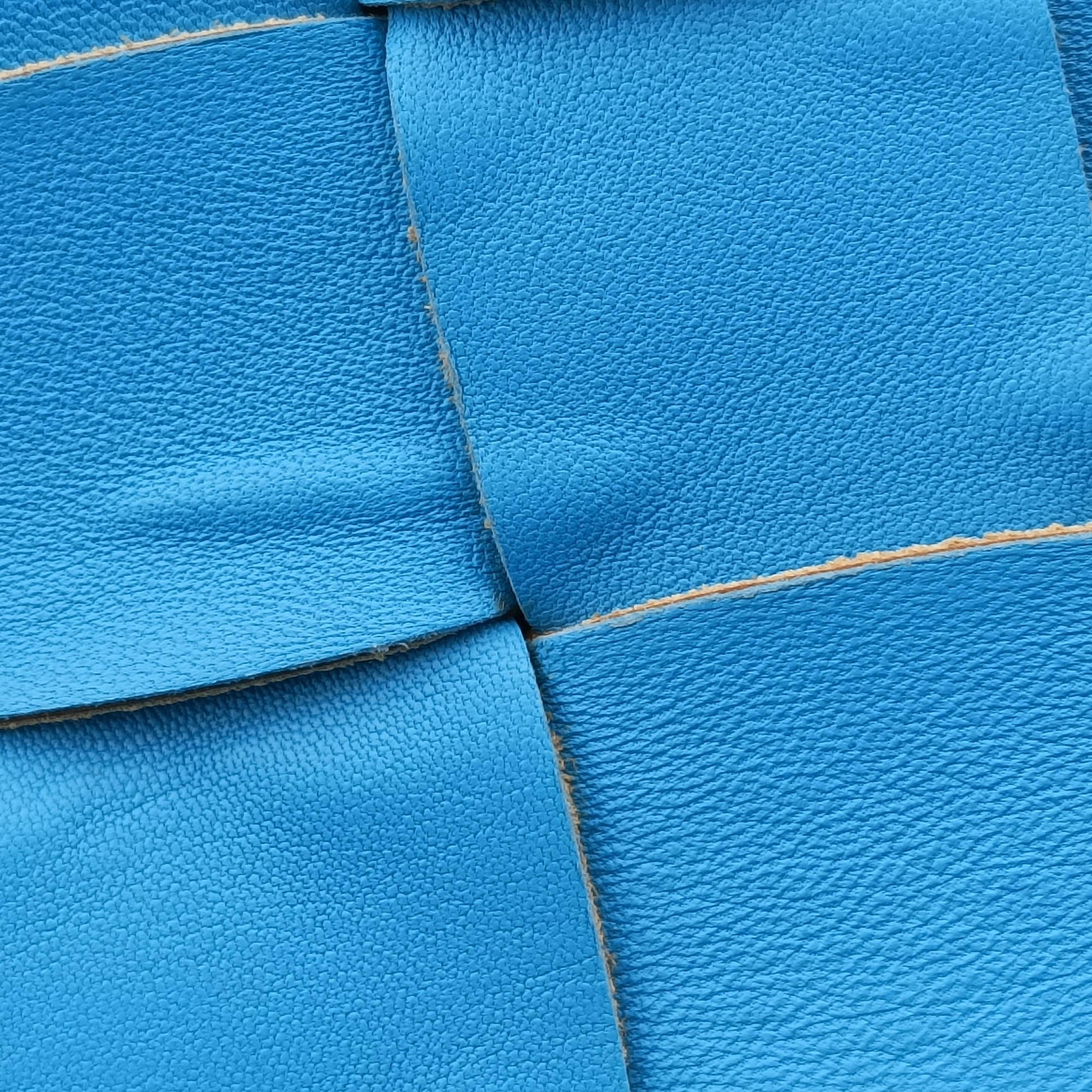 padded intrecciato Blue lambskin B08253066Hパデッド イントレチャート ブルー ラムスキン B08253066H