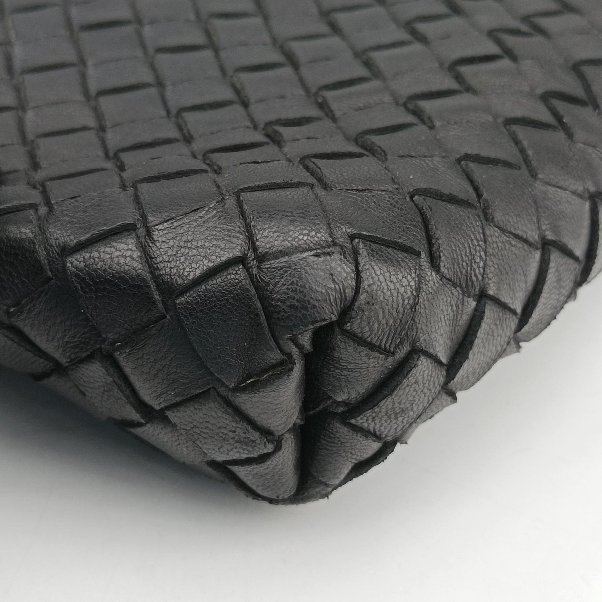 Intrecciato Black lambskin B00189898Zイントレチャート ブラック ラムスキン B00189898Z