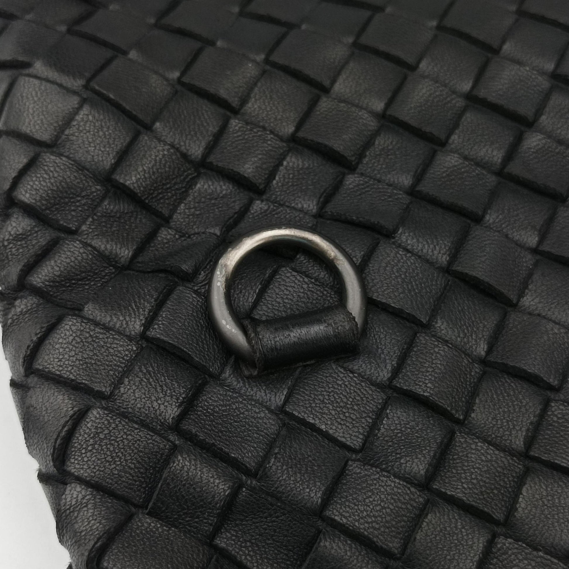 Intrecciato Black lambskin B00189898Zイントレチャート ブラック ラムスキン B00189898Z