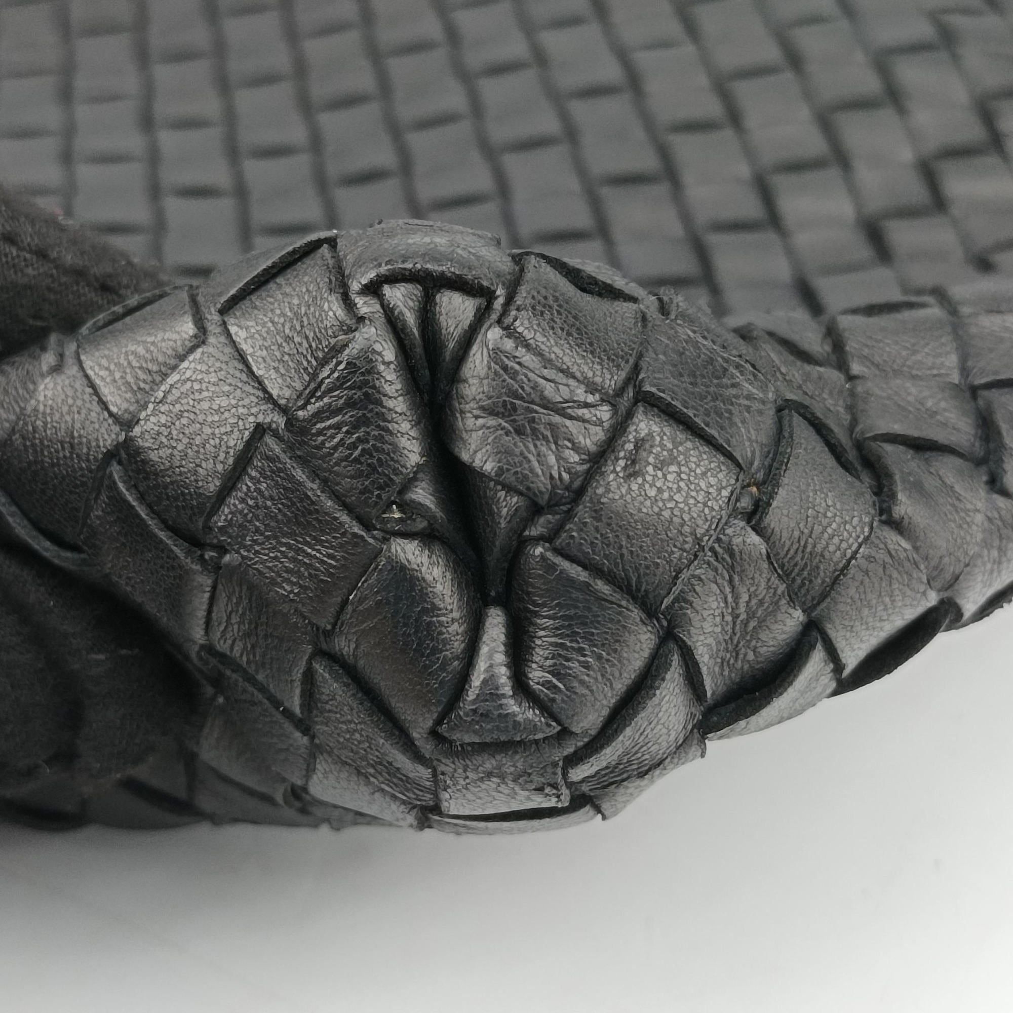 Intrecciato Black lambskin B00189898Zイントレチャート ブラック ラムスキン B00189898Z