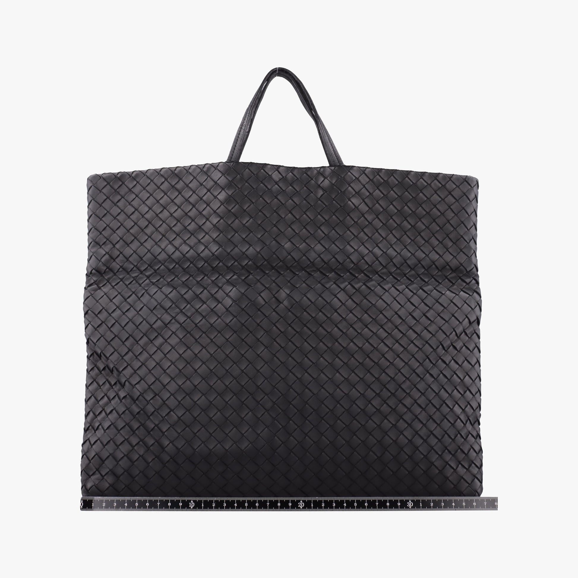 Intrecciato Black lambskin B00189898Zイントレチャート ブラック ラムスキン B00189898Z