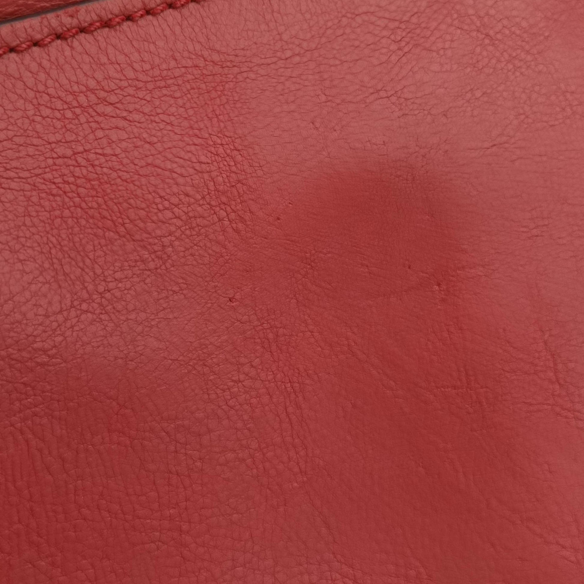 Twin Pocket Winged Tote Red Leather BN2619 110ツイン ポケット ウィング トート レッド レザー BN2619 110
