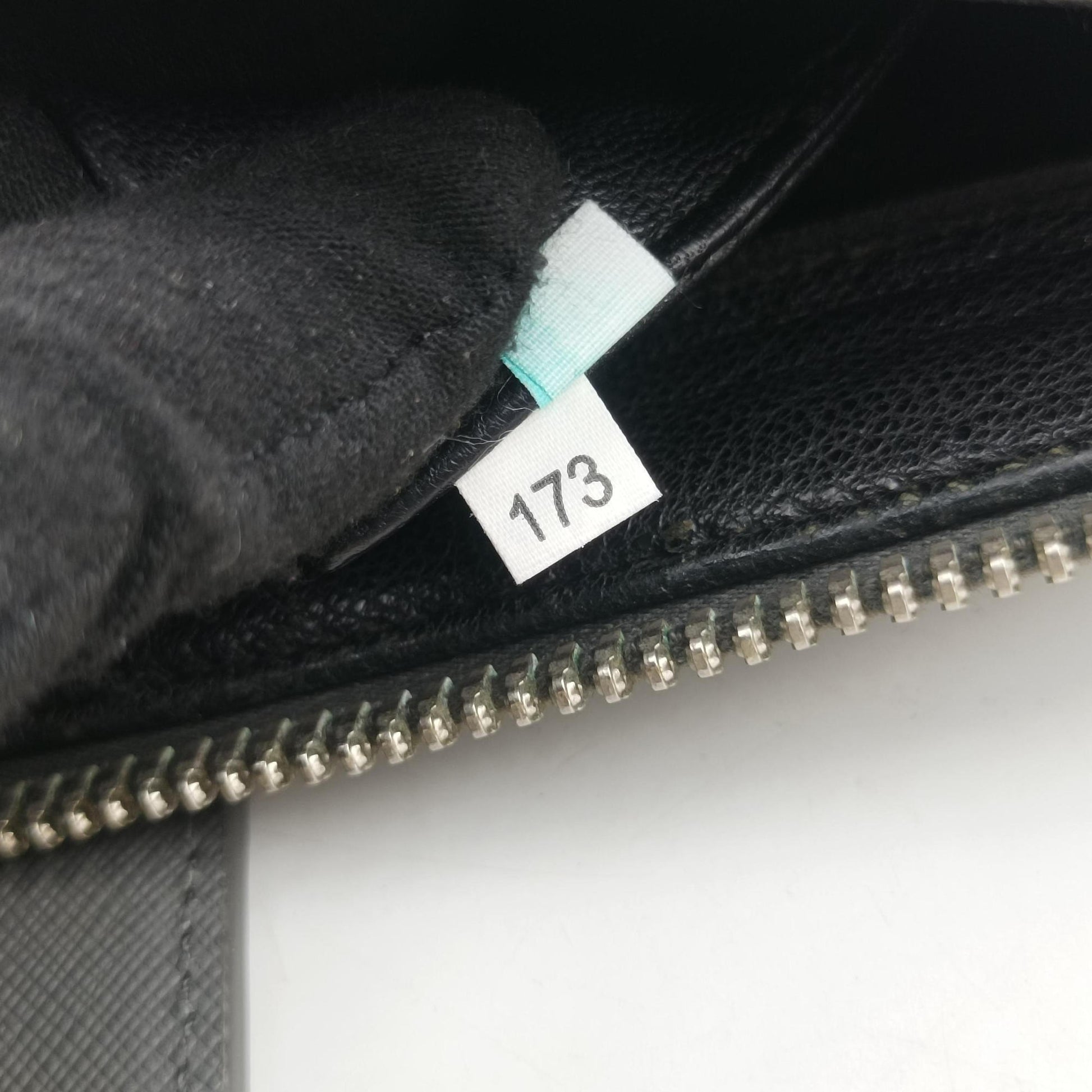 Briefcase Grey SAFFIANO Leather VS305M 58/N 173ブリーフケース グレー サフィアーノレザー VS305M 58/N 173