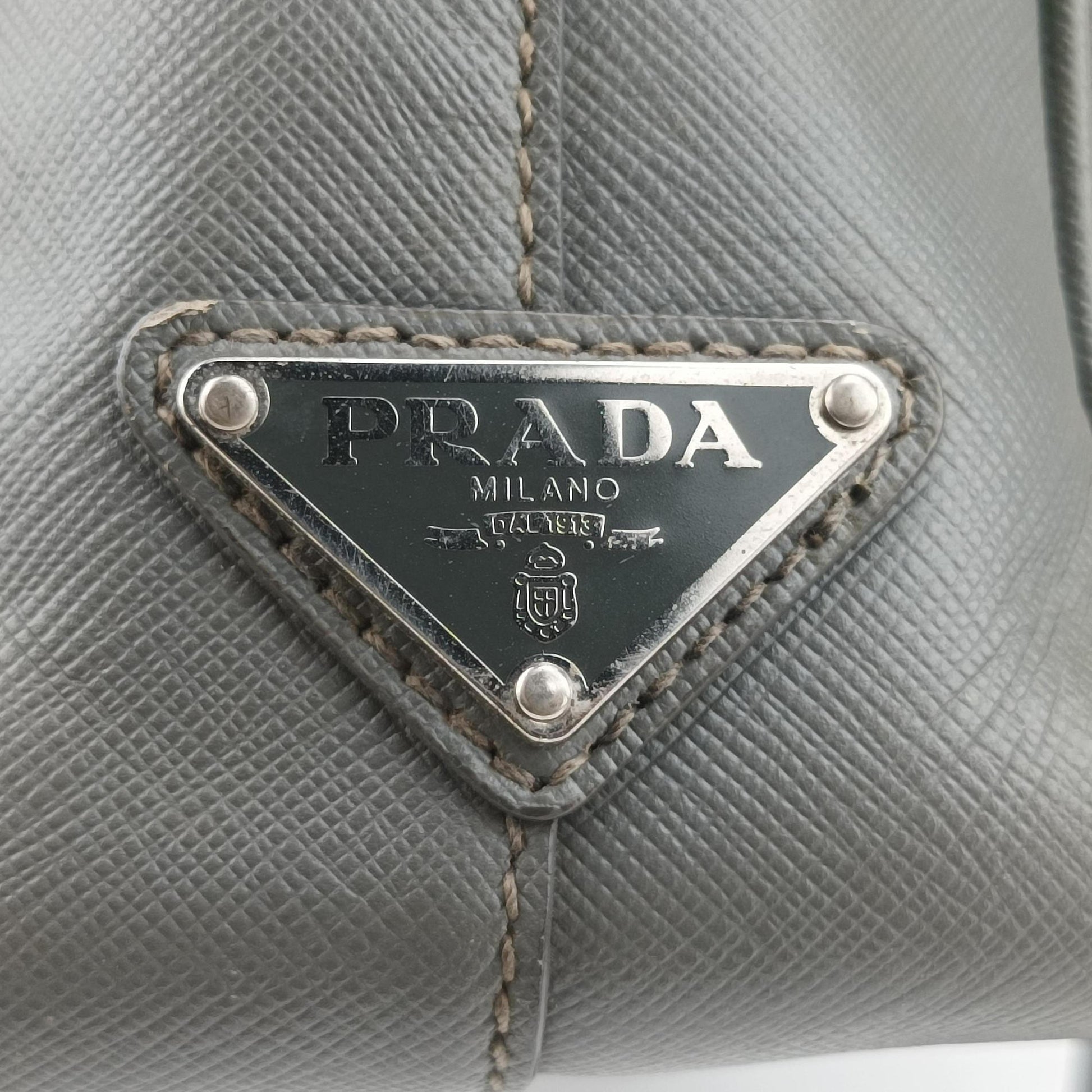 Briefcase Grey SAFFIANO Leather VS305M 58/N 173ブリーフケース グレー サフィアーノレザー VS305M 58/N 173