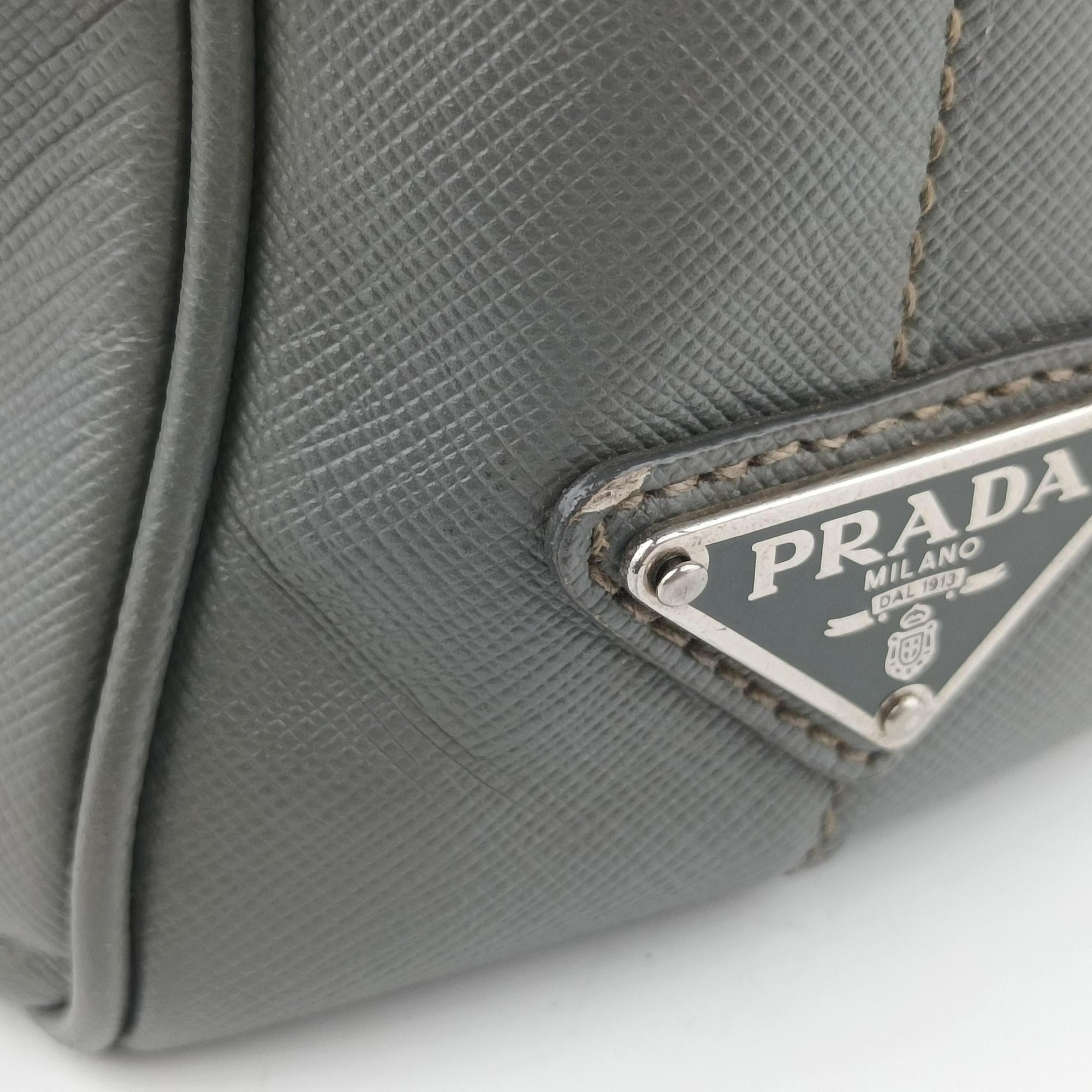 Briefcase Grey SAFFIANO Leather VS305M 58/N 173ブリーフケース グレー サフィアーノレザー VS305M 58/N 173