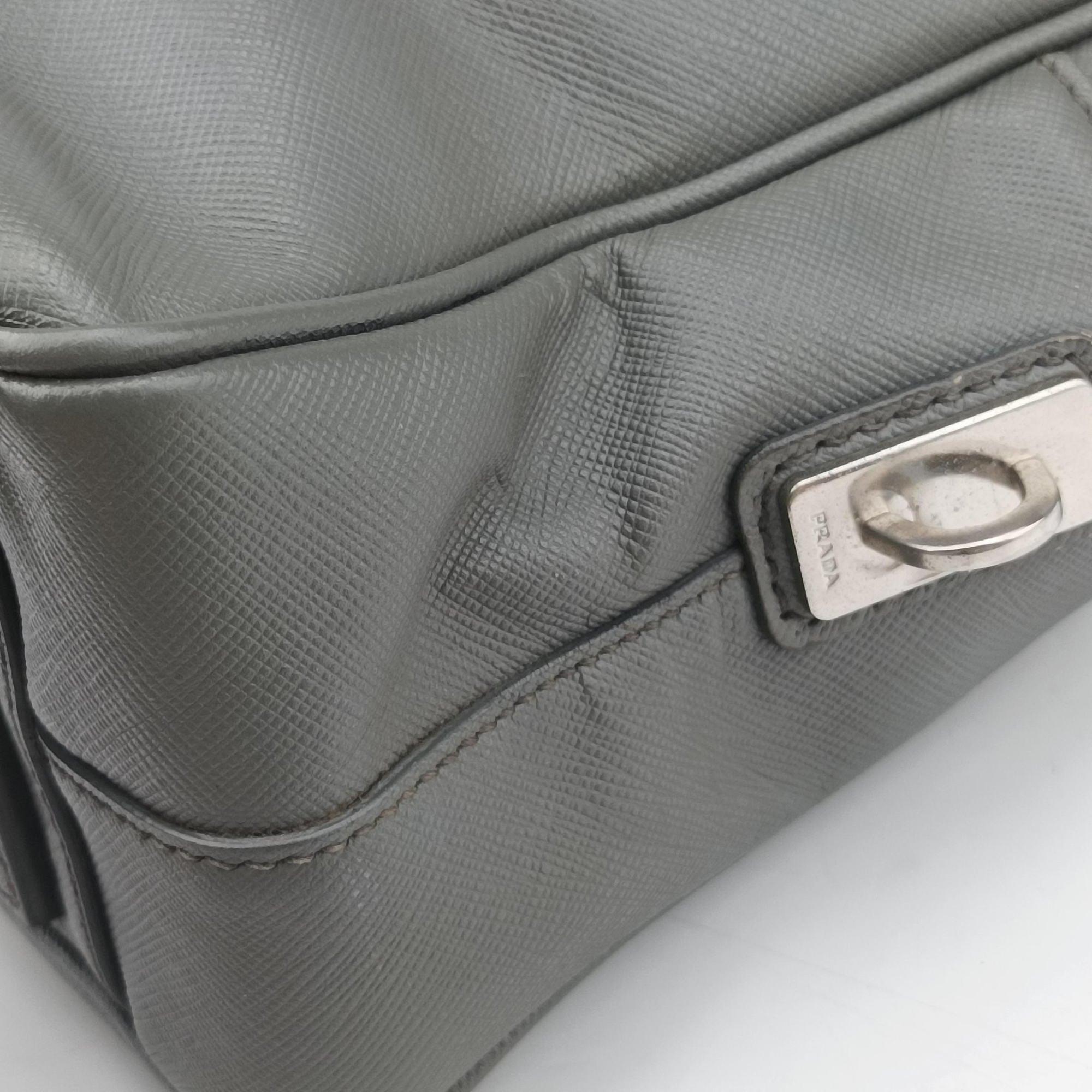 Briefcase Grey SAFFIANO Leather VS305M 58/N 173ブリーフケース グレー サフィアーノレザー VS305M 58/N 173