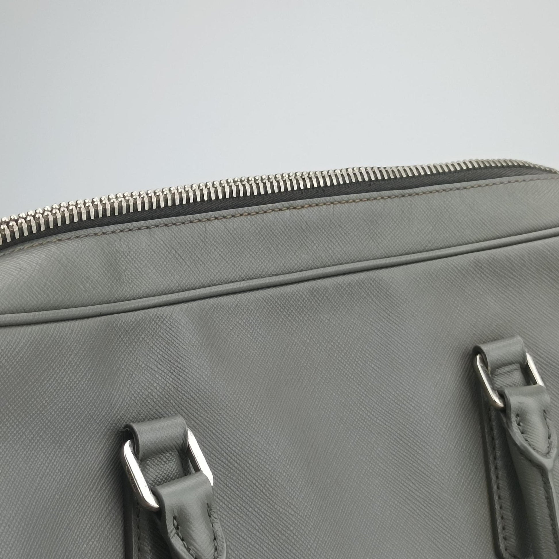 Briefcase Grey SAFFIANO Leather VS305M 58/N 173ブリーフケース グレー サフィアーノレザー VS305M 58/N 173