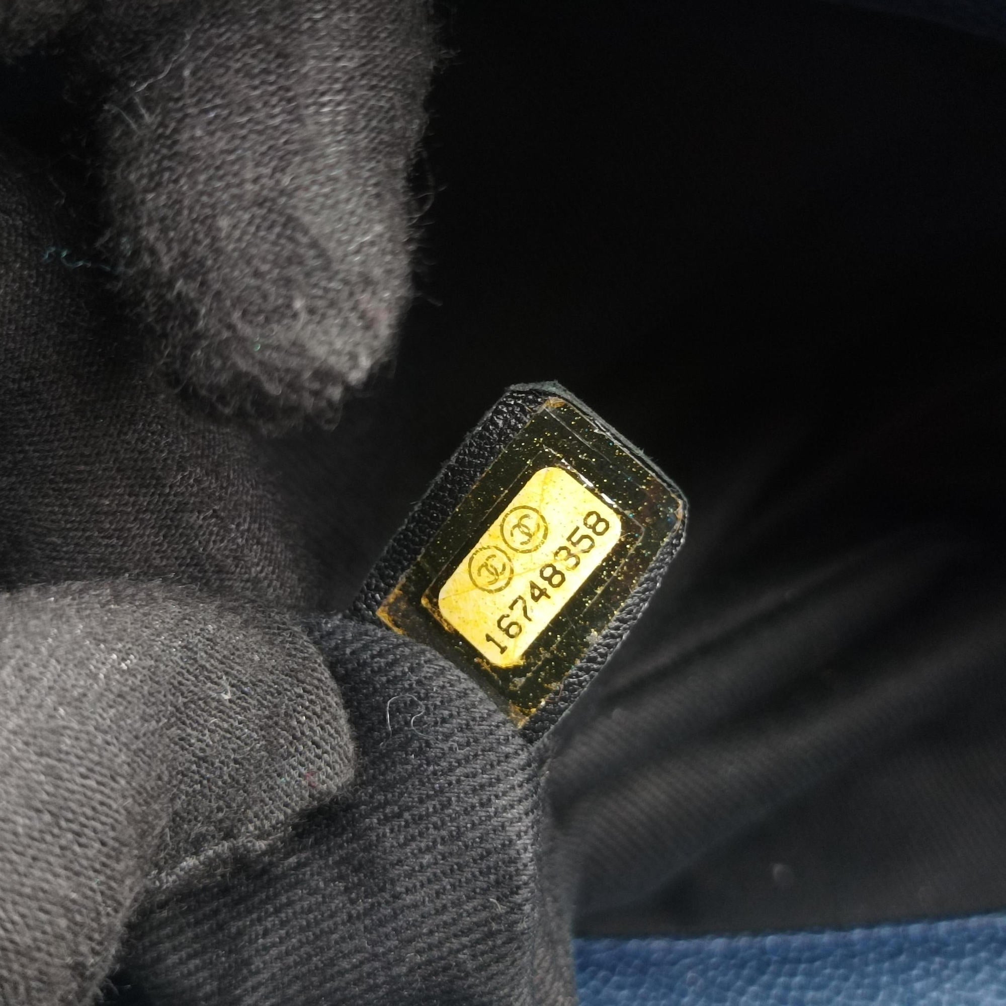 Matelasse Cocomark Blue Caviar Leather A67413 16748358マトラッセ ココマーク ブルー キャビアレザー A67413 16748358