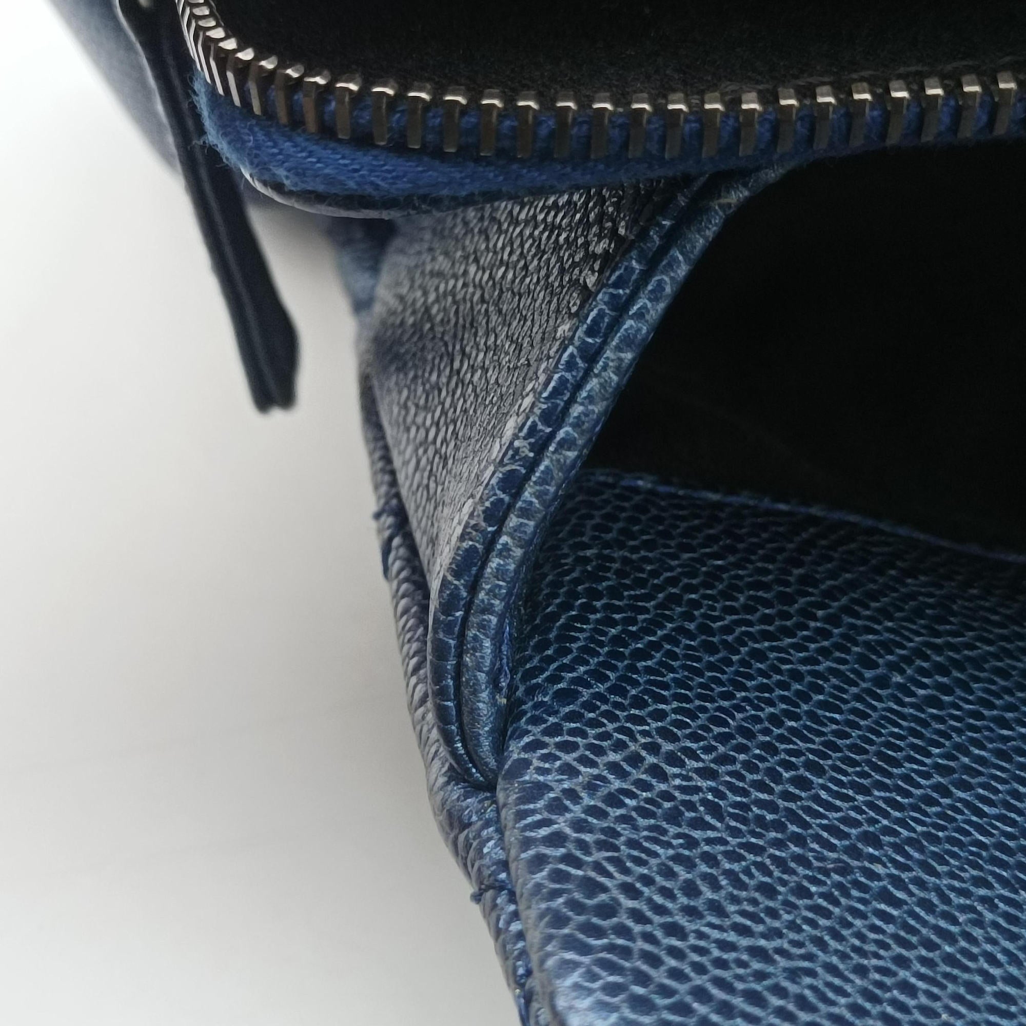 Matelasse Cocomark Blue Caviar Leather A67413 16748358マトラッセ ココマーク ブルー キャビアレザー A67413 16748358